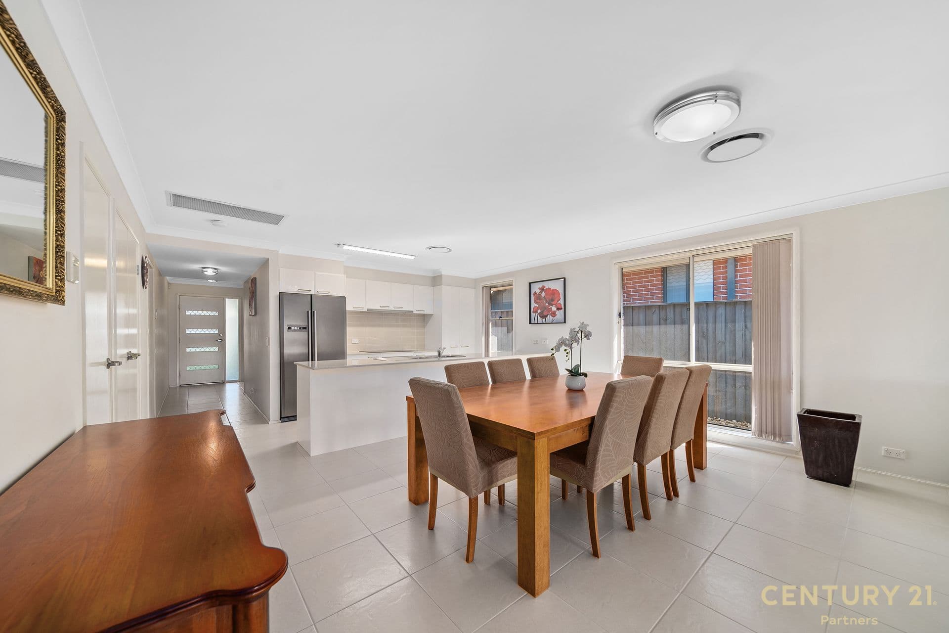 33 Stanley Avenue, Middleton Grange, NSW, 2171, Middleton Grange - Thumbnail 3