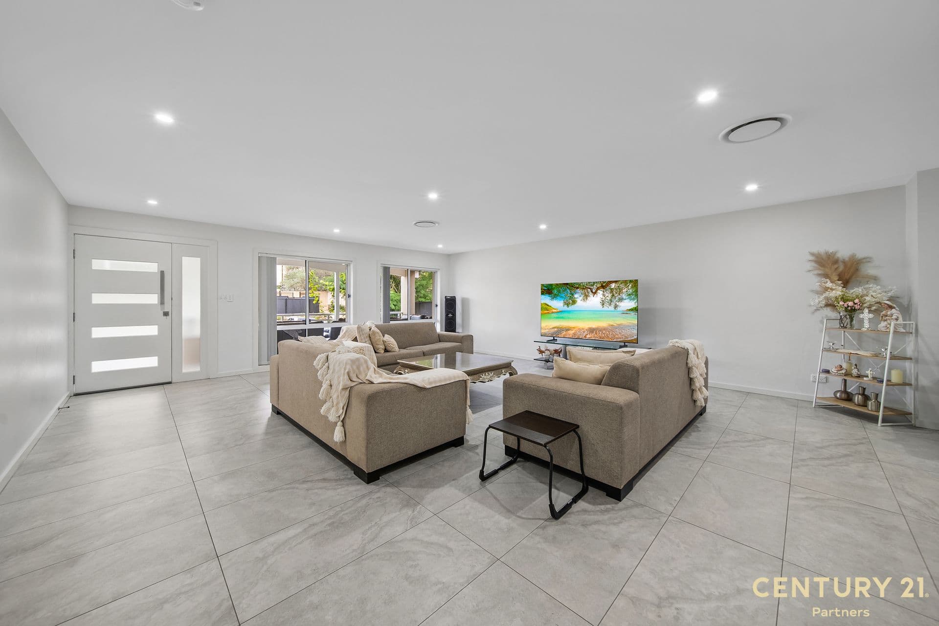 13 Curran Street, Prairiewood, NSW, 2176, Prairiewood - Thumbnail 3