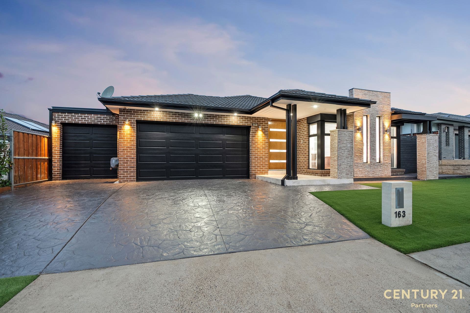 163 Middleton Drive, Middleton Grange, NSW, 2171, Middleton Grange - Thumbnail 2