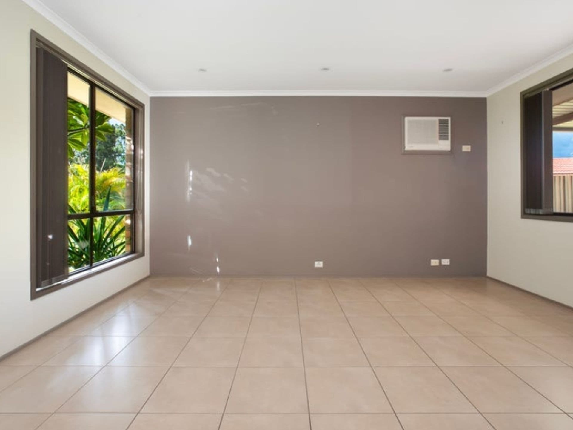 38 Pleasant Street, Bossley Park, NSW, 2176, Bossley Park - Thumbnail 4