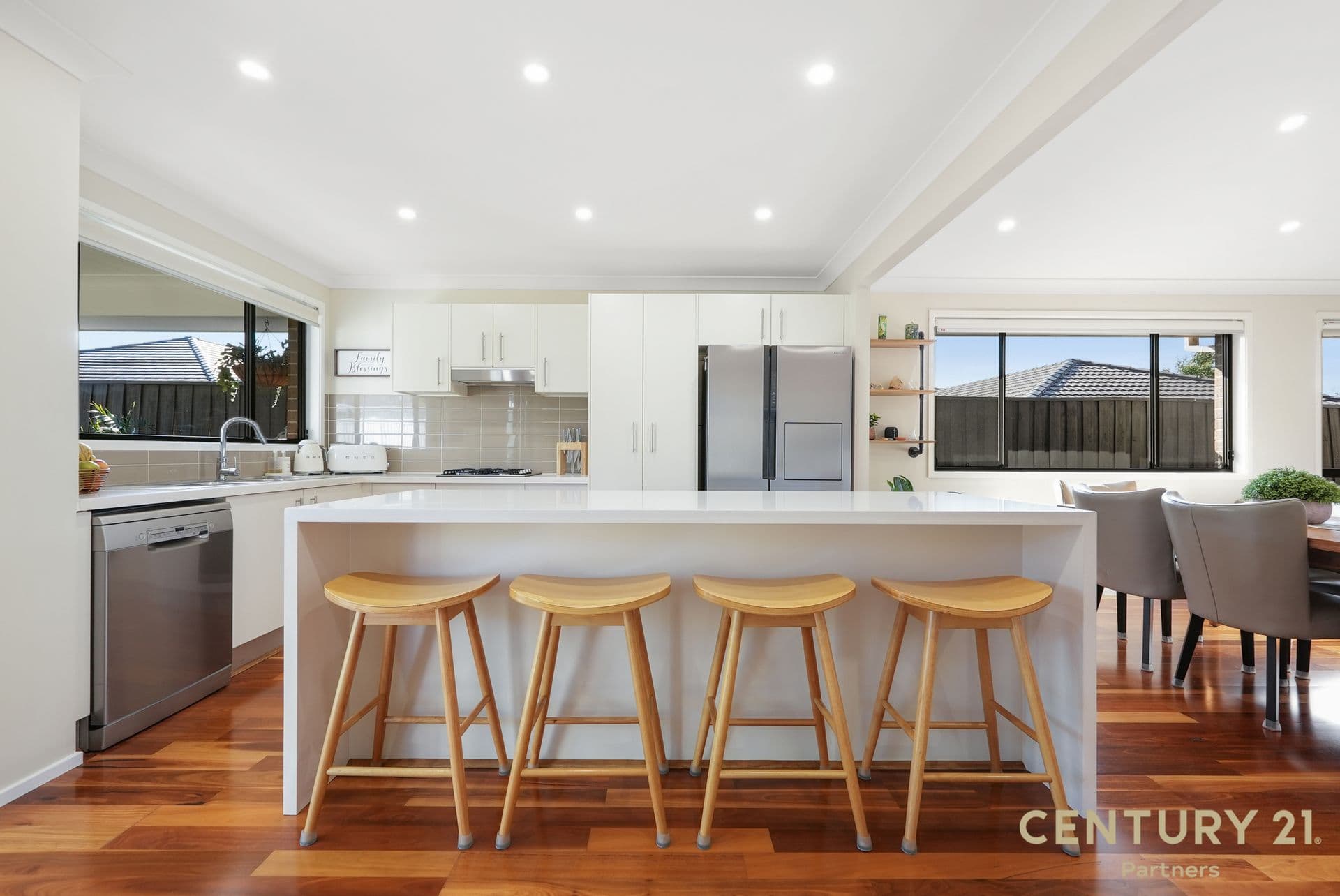 3 Cowling Avenue, Middleton Grange, NSW, 2171, Middleton Grange - Thumbnail 6