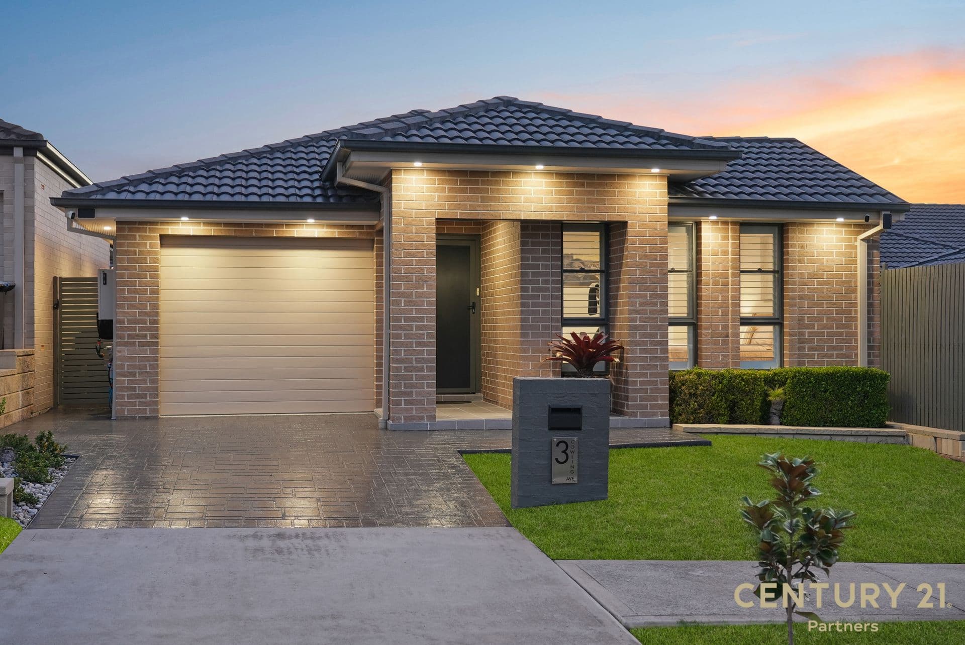 3 Cowling Avenue, Middleton Grange, NSW, 2171, Middleton Grange - Thumbnail 2