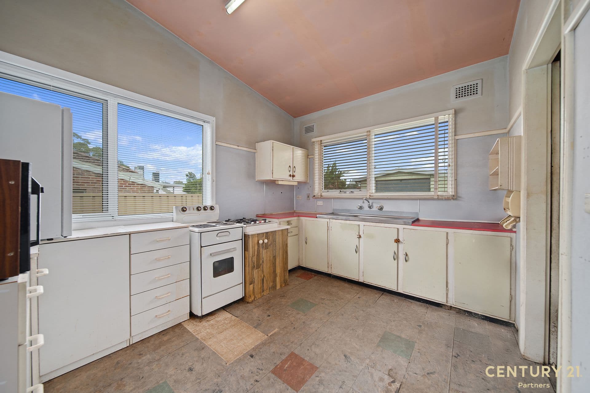 41 Mayberry Crescent, Liverpool, NSW, 2170, Liverpool - Thumbnail 4