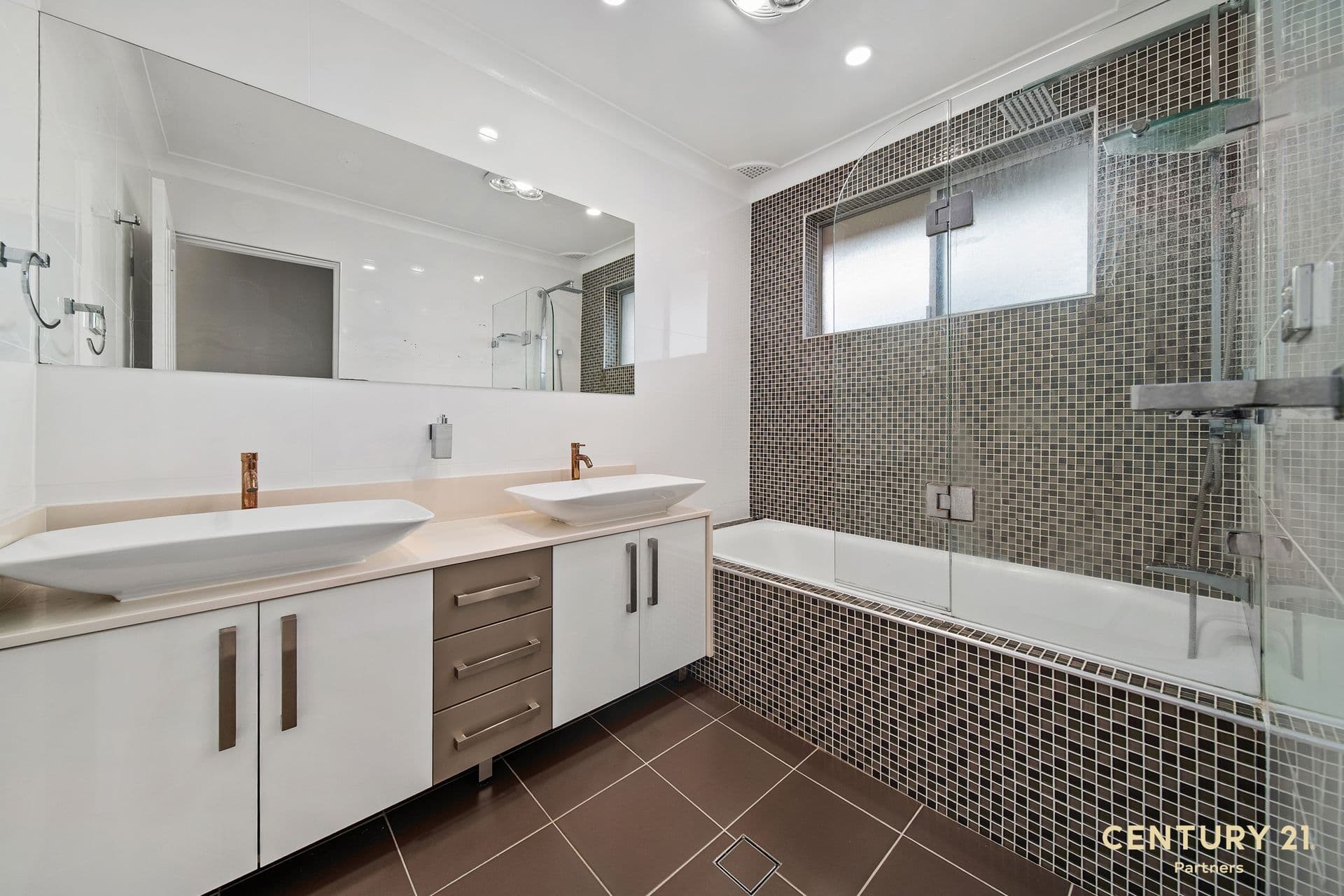 21 Supply Avenue, Lurnea, NSW, 2170, Lurnea - Thumbnail 4