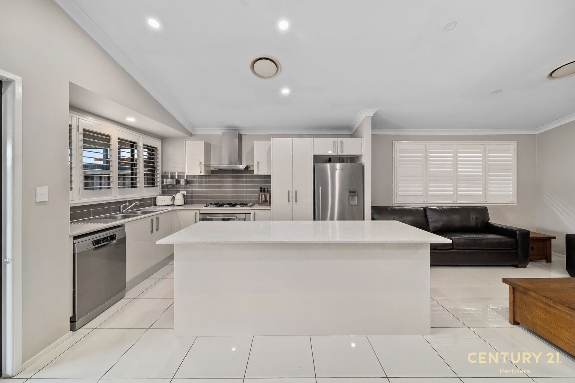 Shop 2/515 Cowpasture Road, Len Waters Estate, NSW, 2171, Middleton Grange - Thumbnail 3
