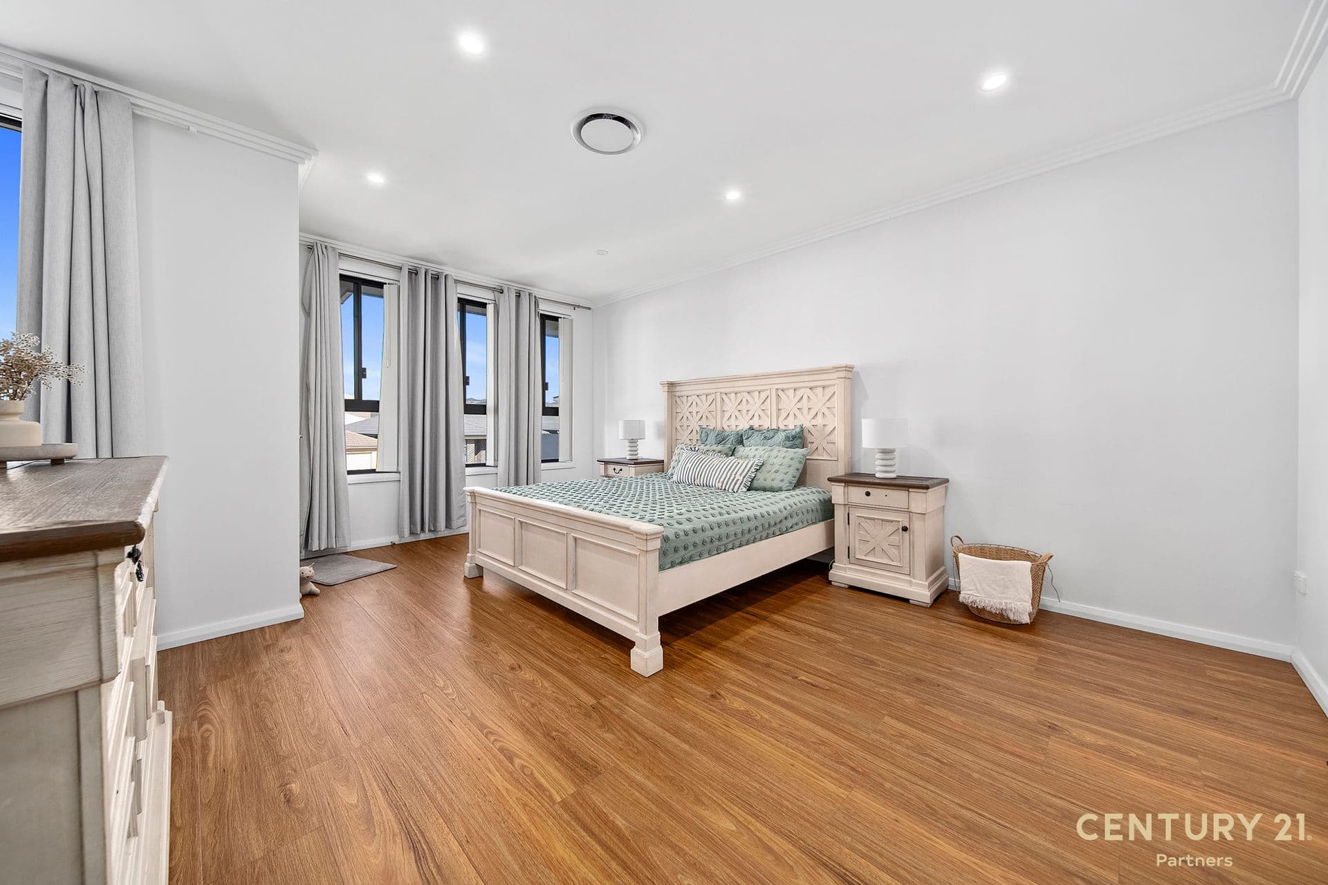 163B Donovan Boulevard, Gregory Hills, NSW, 2557, Gregory Hills - Thumbnail 6