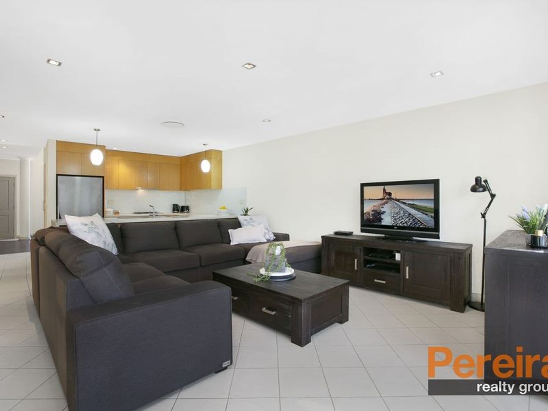 36 Parkside Crescent, Campbelltown, NSW, 2560, Campbelltown - Thumbnail 3