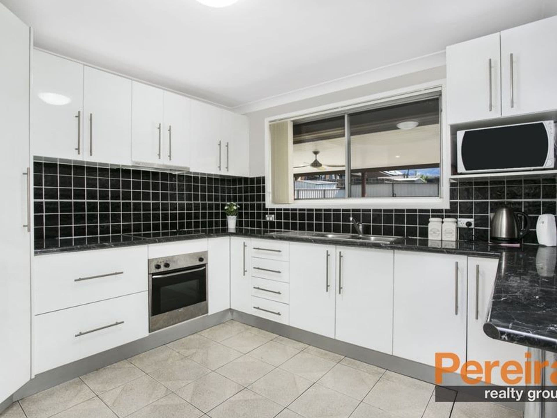25 Queenscliff Drive, Woodbine, NSW, 2560, Woodbine - Thumbnail 3