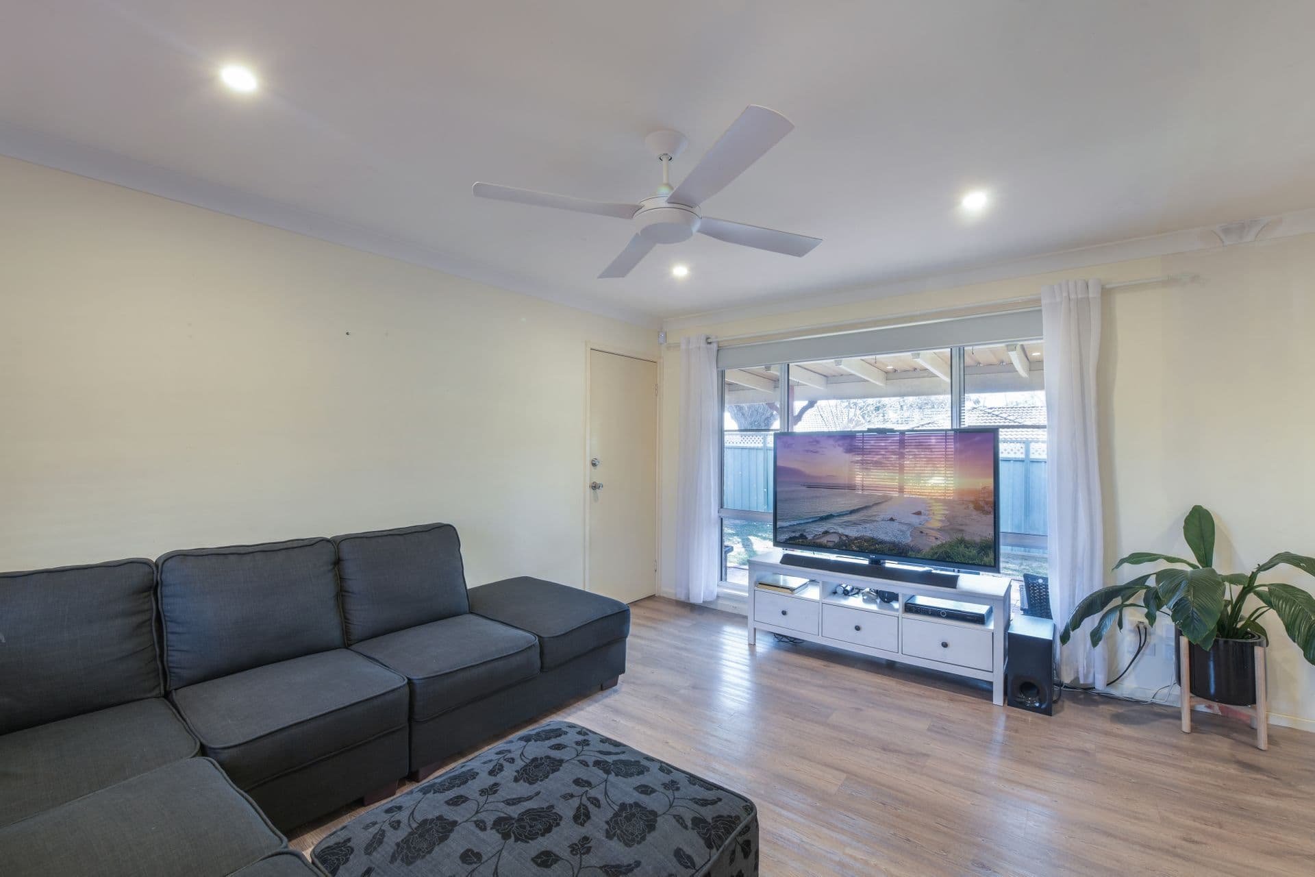 12 Mulgara Place, St Helens Park, NSW, 2560, St Helens Park - Thumbnail 2