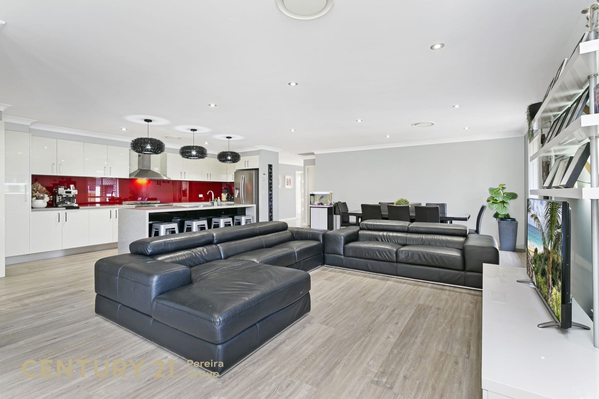 4 Kelman Cove, Gledswood Hills, NSW, 2557, Gledswood Hills - Thumbnail 2
