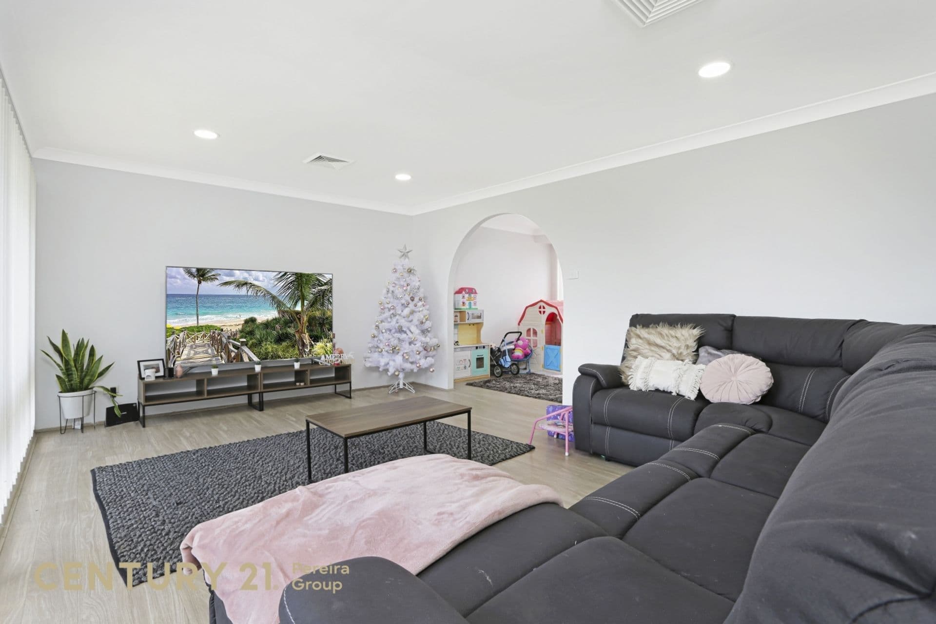4 Imunga Place, Bradbury, NSW, 2560, Bradbury - Thumbnail 2