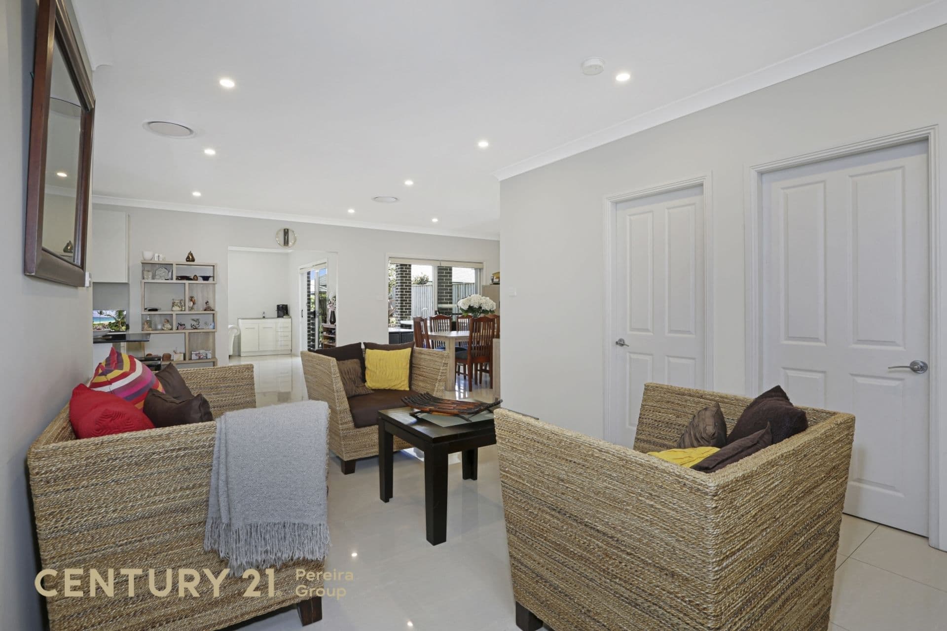 11 Walseley Crescent, Gledswood Hills, NSW, 2557, Gledswood Hills - Thumbnail 5