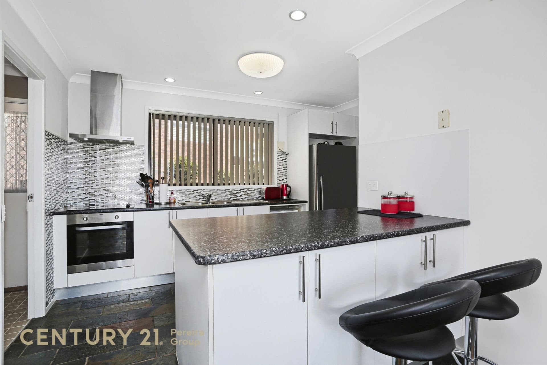11 Anthony Drive, Rosemeadow, NSW, 2560, Rosemeadow - Thumbnail 5