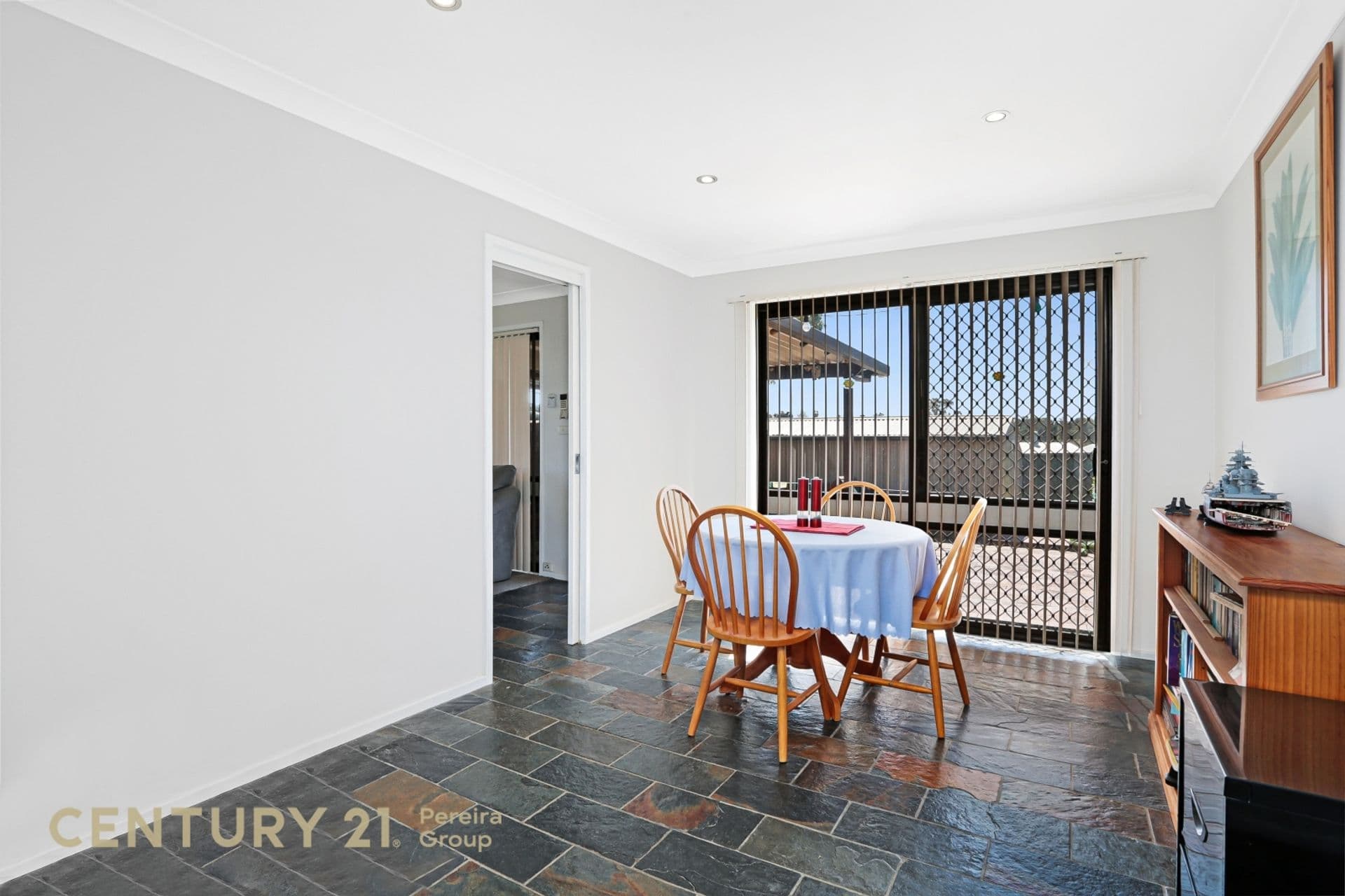 11 Anthony Drive, Rosemeadow, NSW, 2560, Rosemeadow - Thumbnail 7