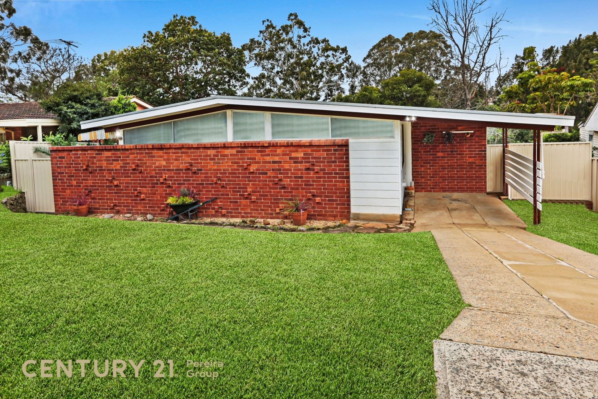 27 Lawn Avenue, Bradbury, NSW, 2560, Bradbury - Image 1