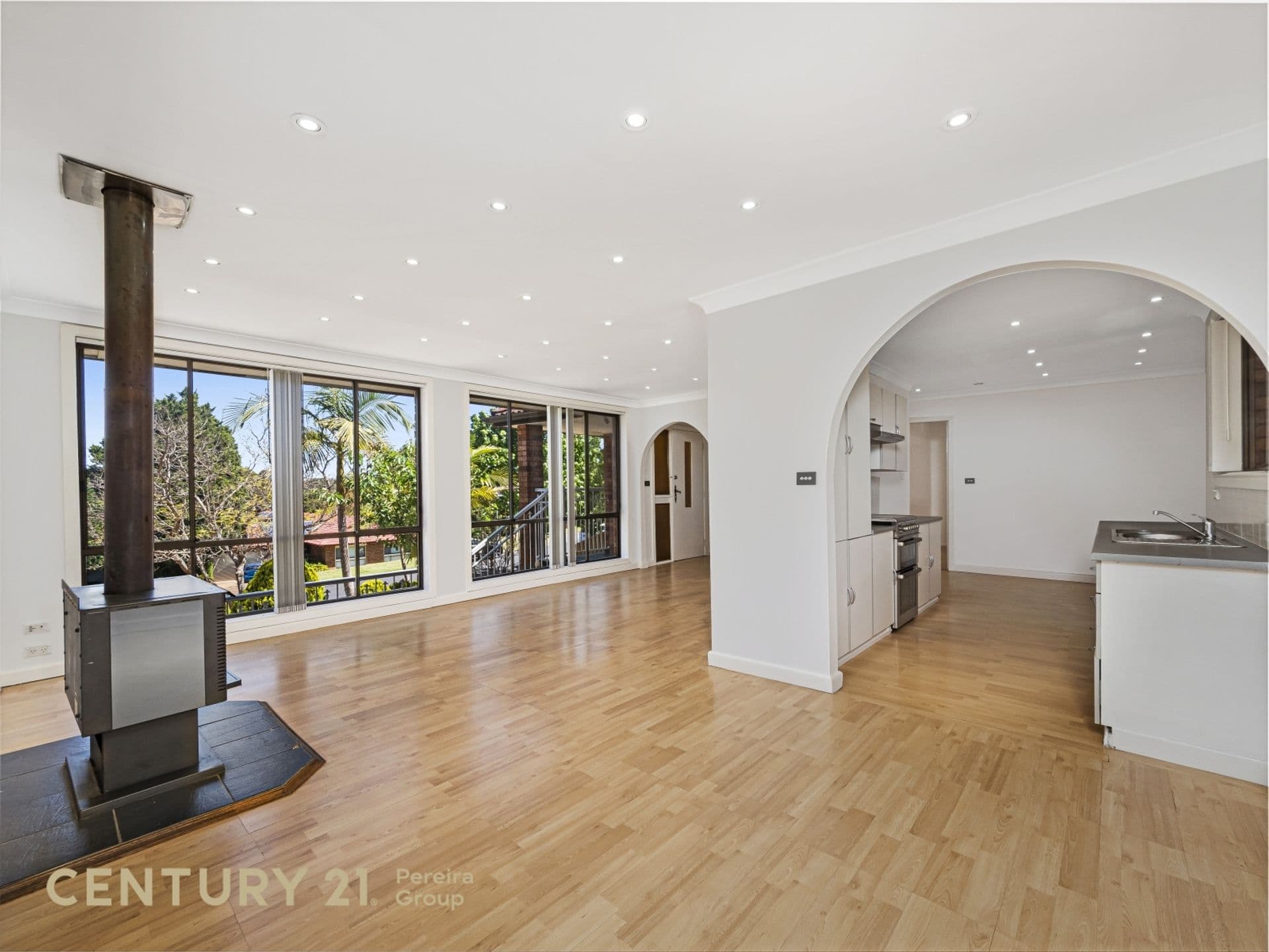 33 Aquamarine Drive, Eagle Vale, NSW, 2558, Eagle Vale - Thumbnail 2