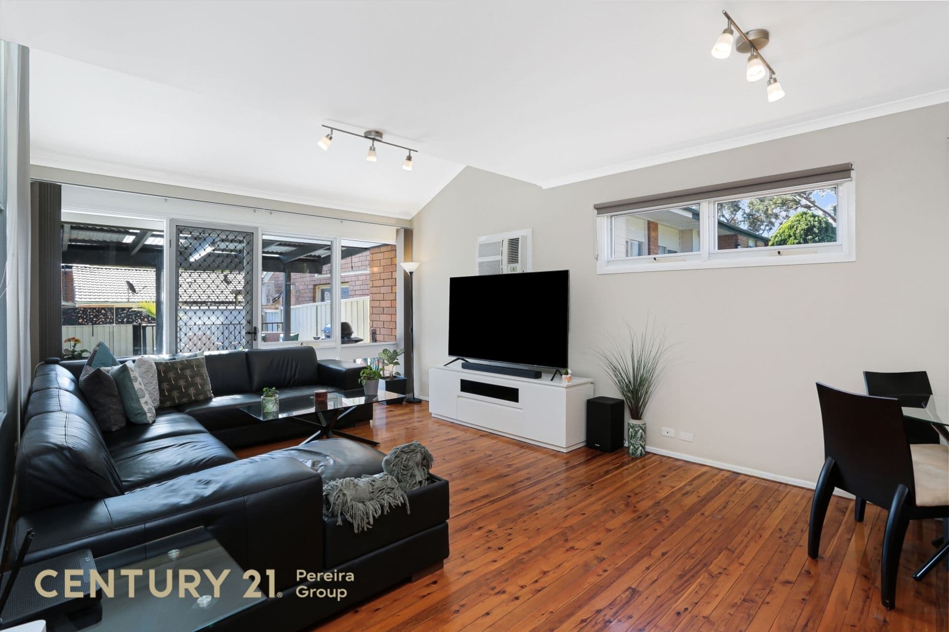 9 Green Lane, Bradbury, NSW, 2560, Bradbury - Thumbnail 2