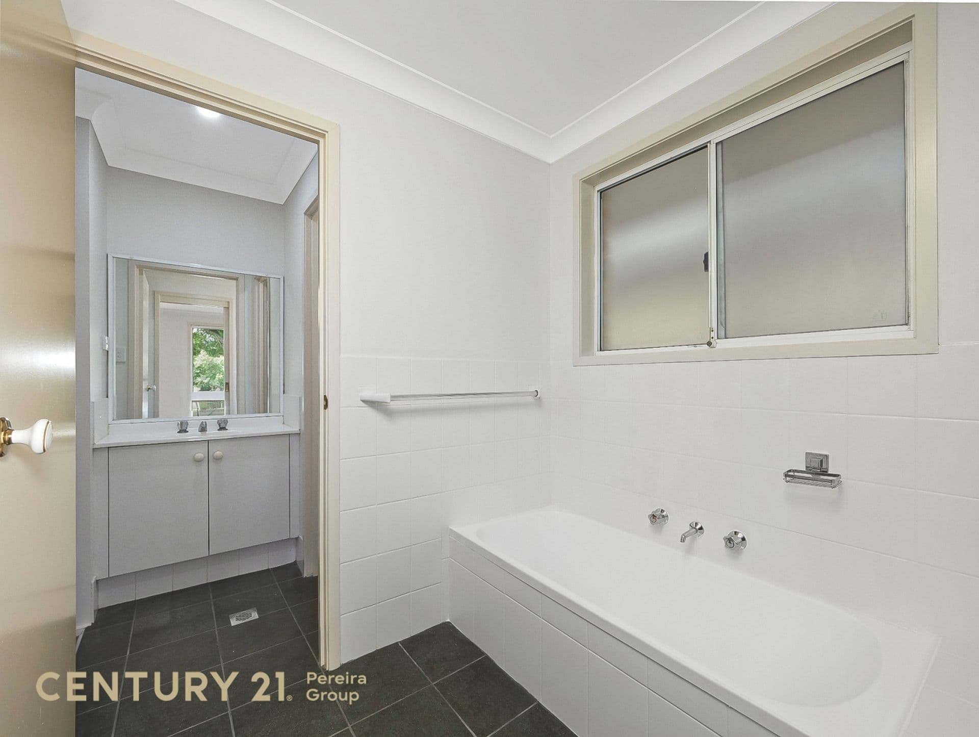 5 Gadshill Place, Rosemeadow, NSW, 2560, Rosemeadow - Thumbnail 7