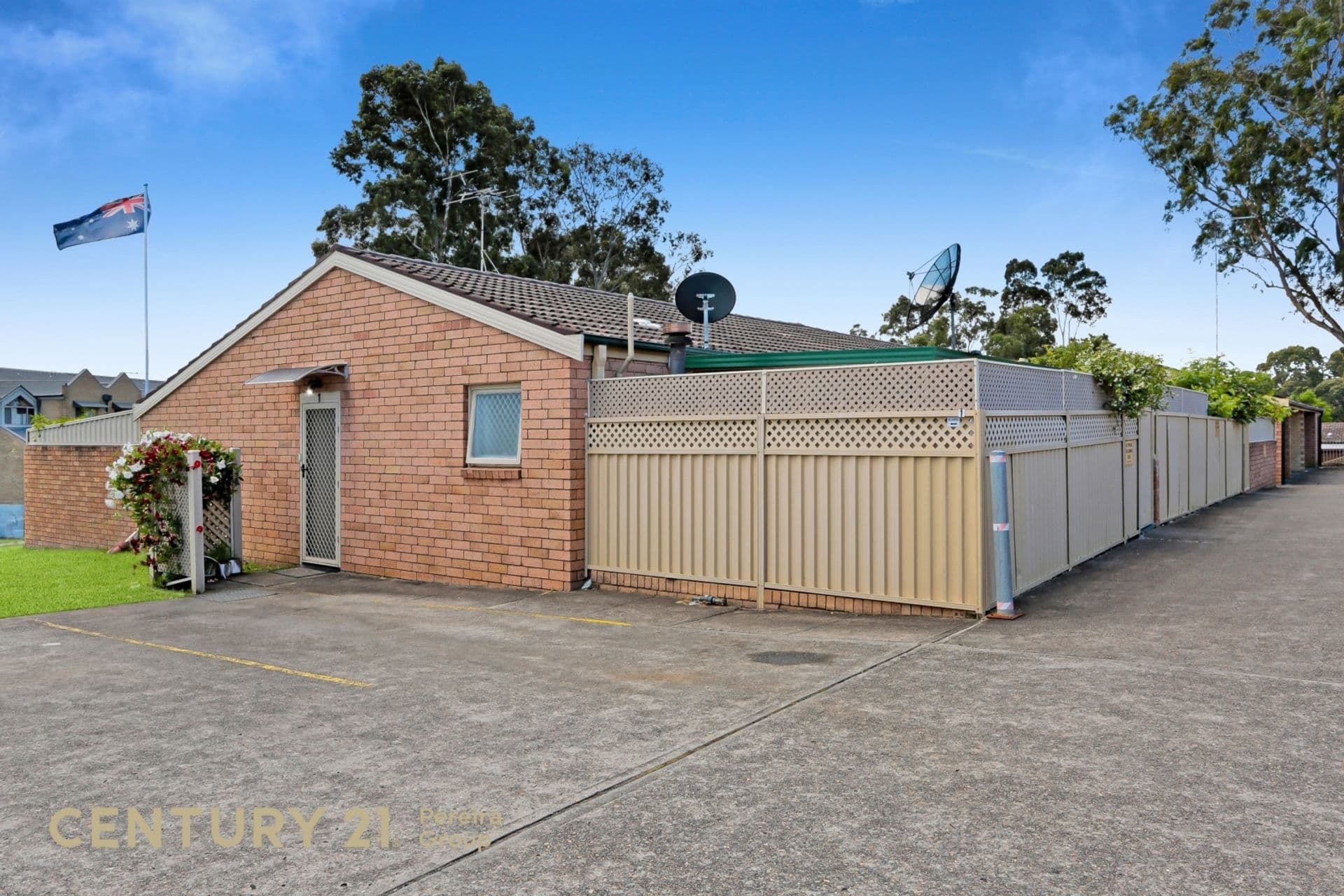 1/42 Woodhouse Drive, Ambarvale, NSW, 2560, Ambarvale - Thumbnail 2