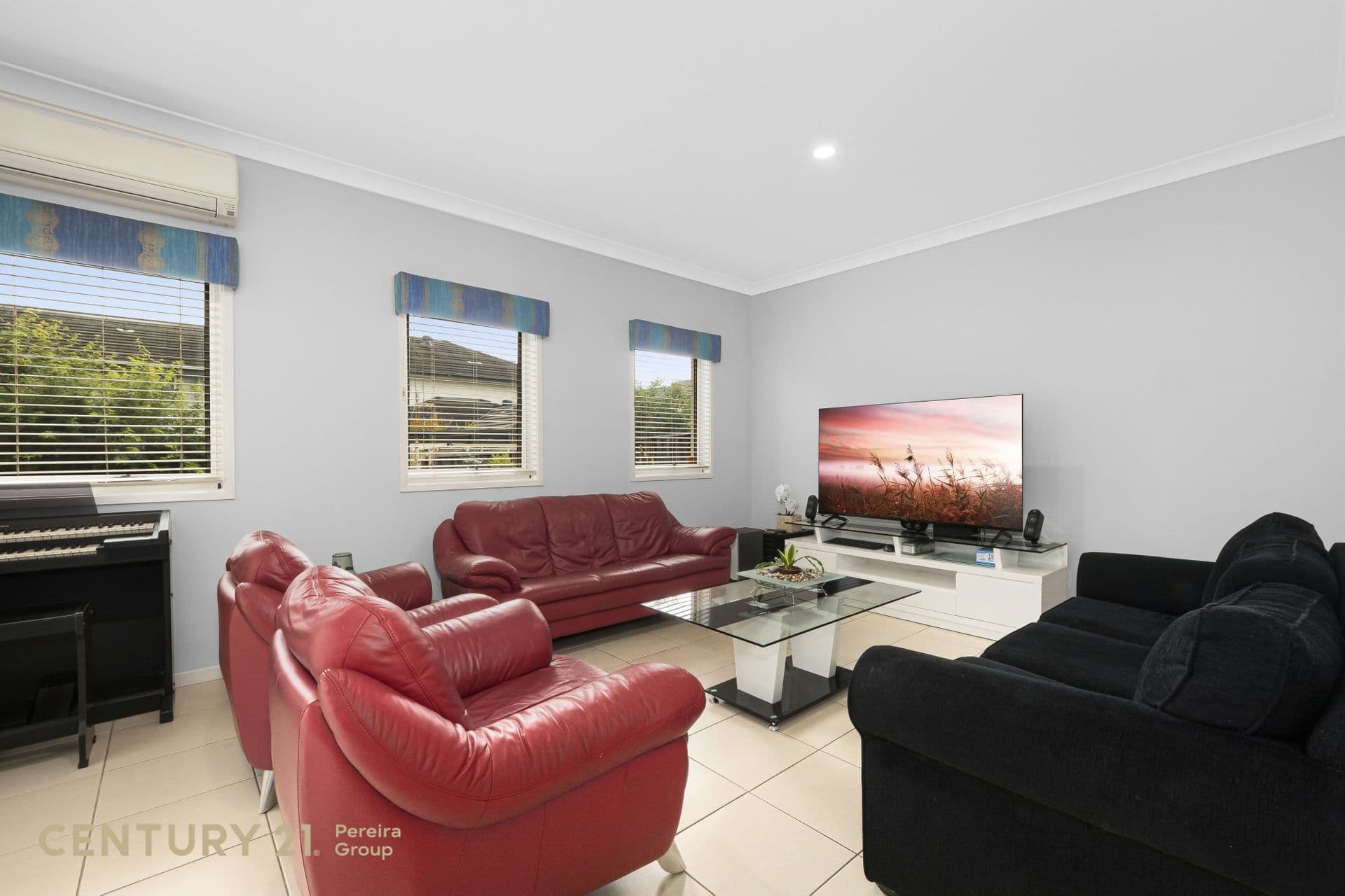 11 Carlton Road, Campbelltown, NSW, 2560, Campbelltown - Thumbnail 2