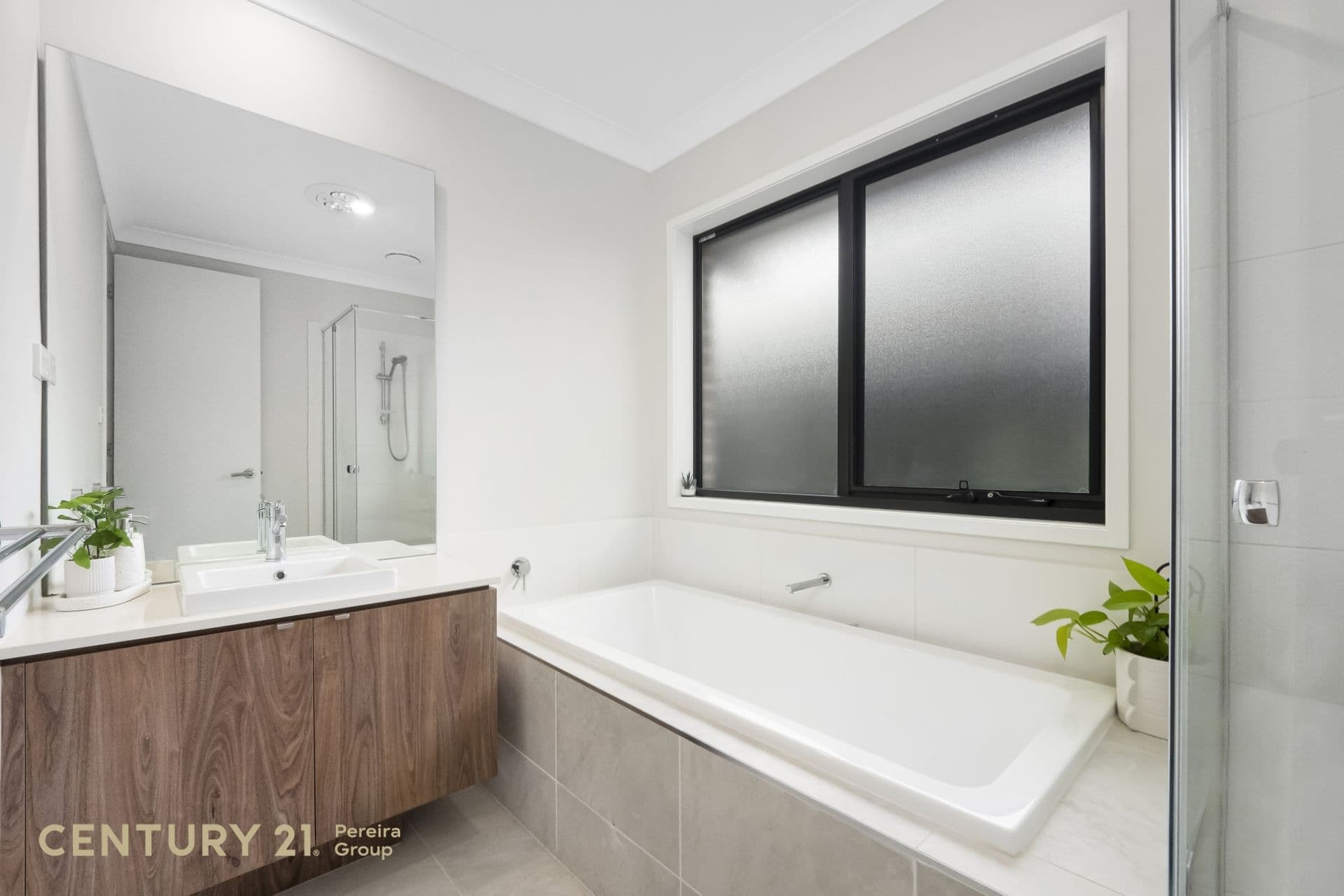 3 Vanderfield Crescent, Oran Park, NSW, 2570, Oran Park - Thumbnail 8
