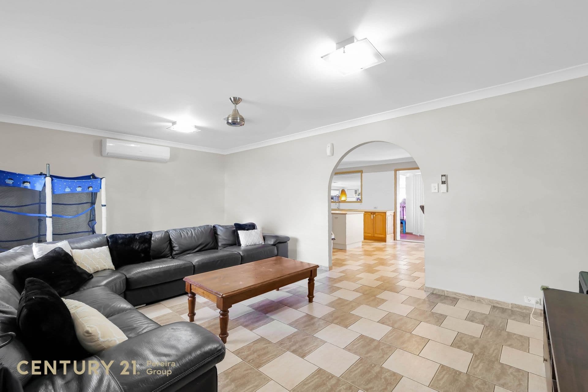 10 Moorfoot Road, St Andrews, NSW, 2566, St Andrews - Thumbnail 2