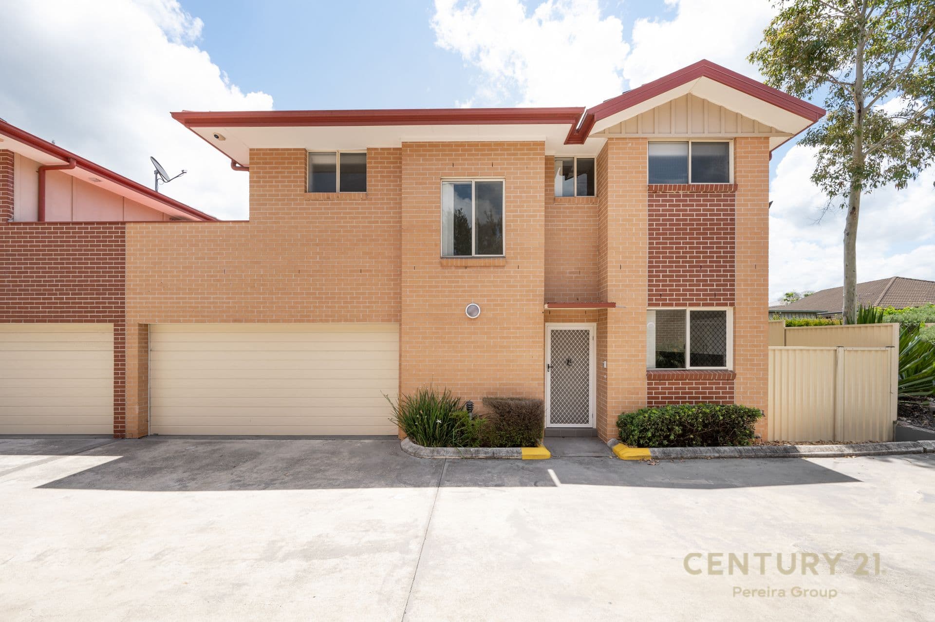 20/221a Waterworth Drive, Mount Annan - Image 1