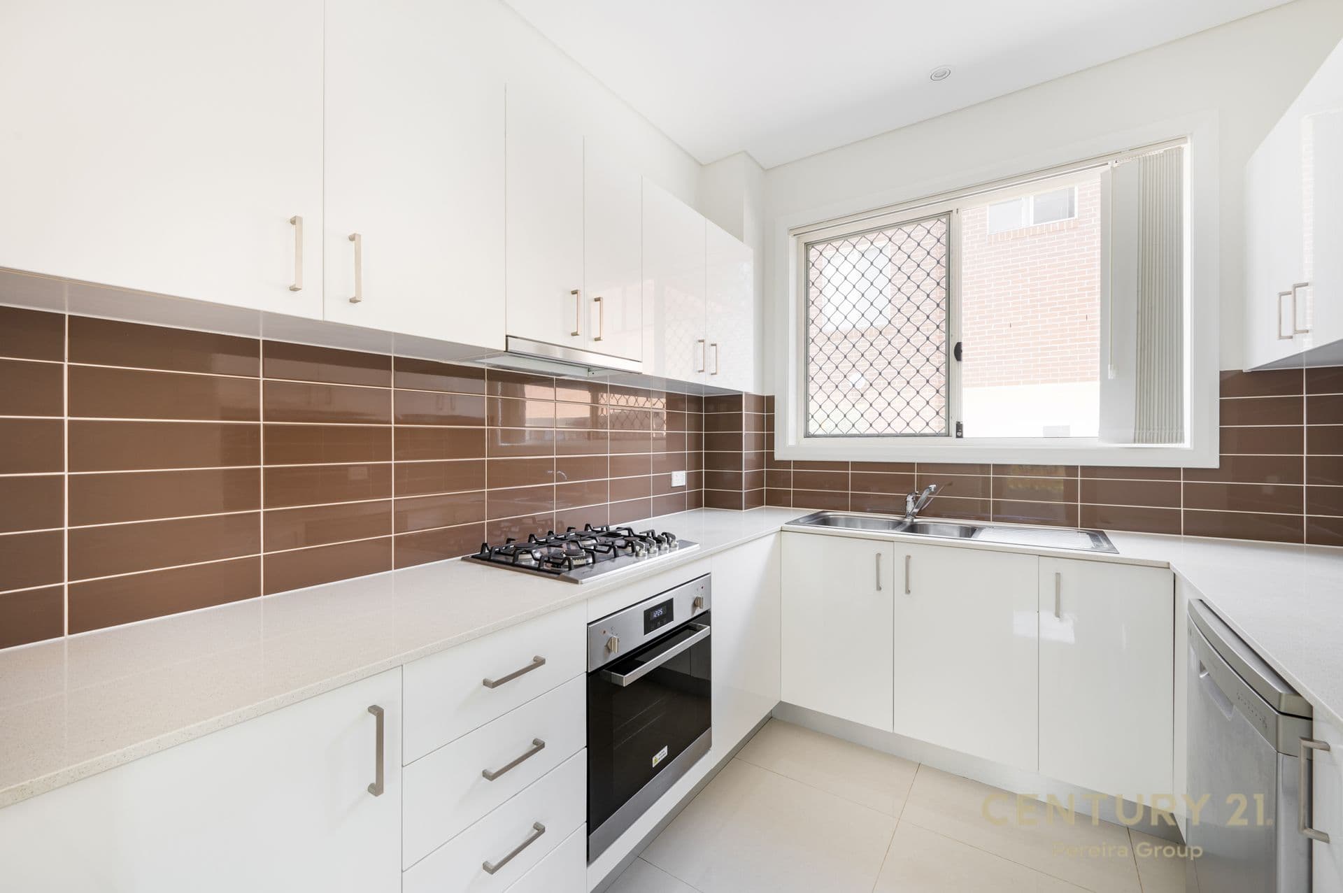 20/221a Waterworth Drive, Mount Annan - Thumbnail 3