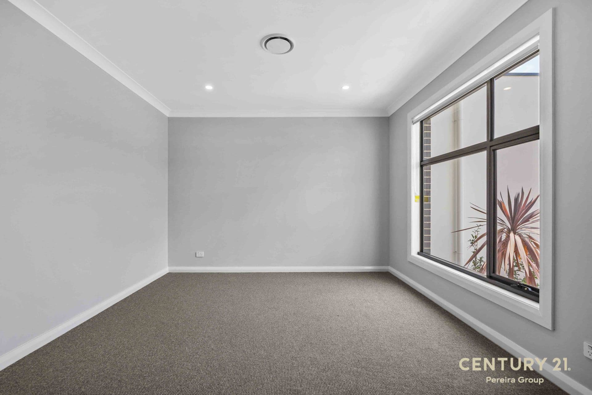 13 Thompson Road, Oran Park, NSW, 2570, Oran Park - Thumbnail 2