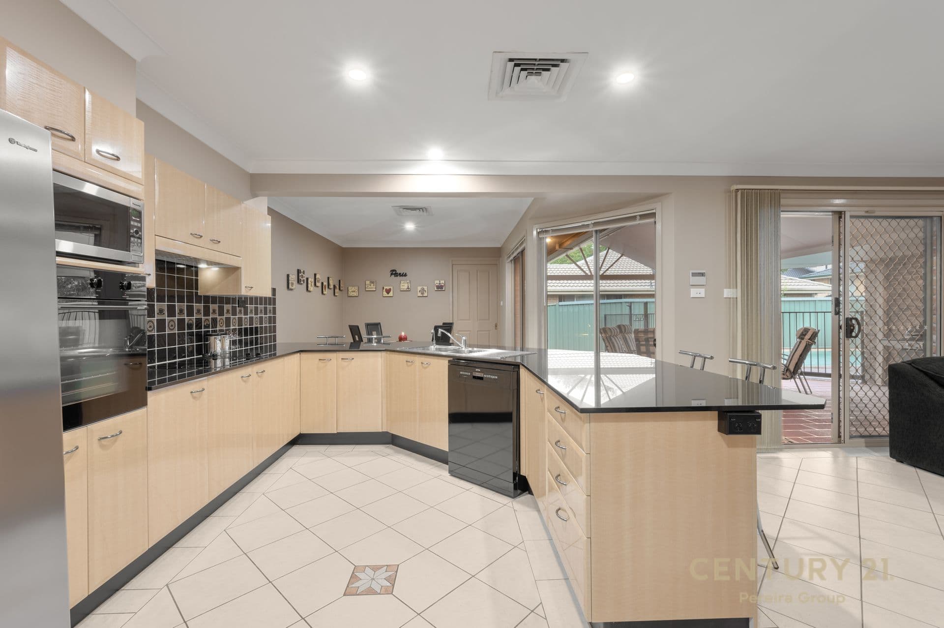 21 Glenrowan Drive, Harrington Park, NSW, 2567, Harrington Park - Thumbnail 3