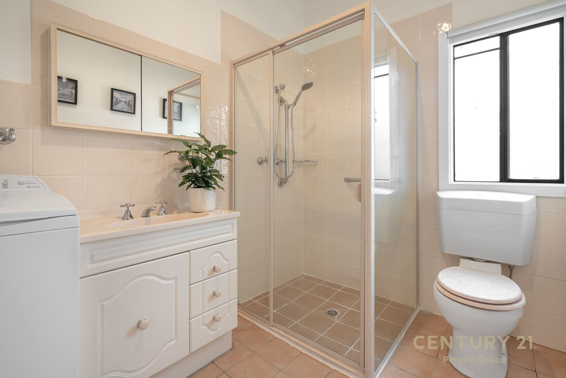 2 Danella Street, The Oaks, NSW, 2570, The Oaks - Thumbnail 6