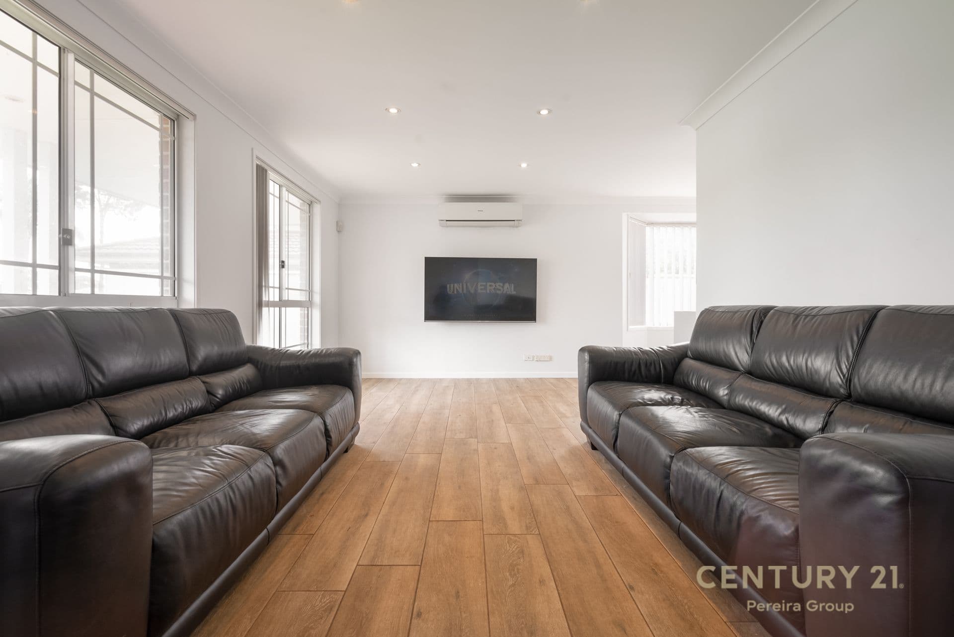 15 Withnell Crescent, St Helens Park, NSW, 2560, St Helens Park - Thumbnail 2