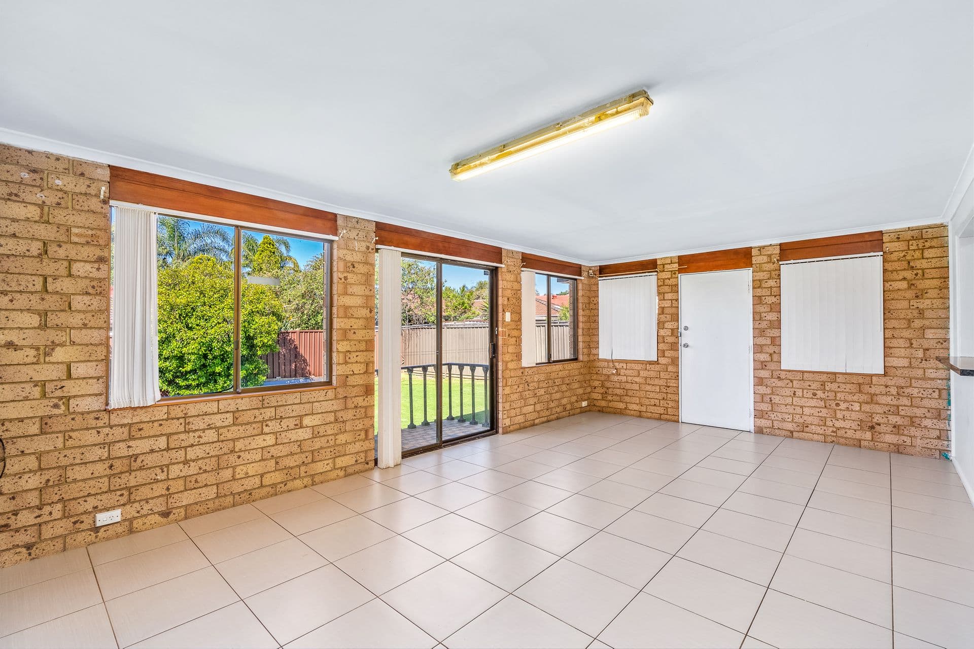 46 The Parkway, Bradbury, NSW, 2560, Bradbury - Thumbnail 5