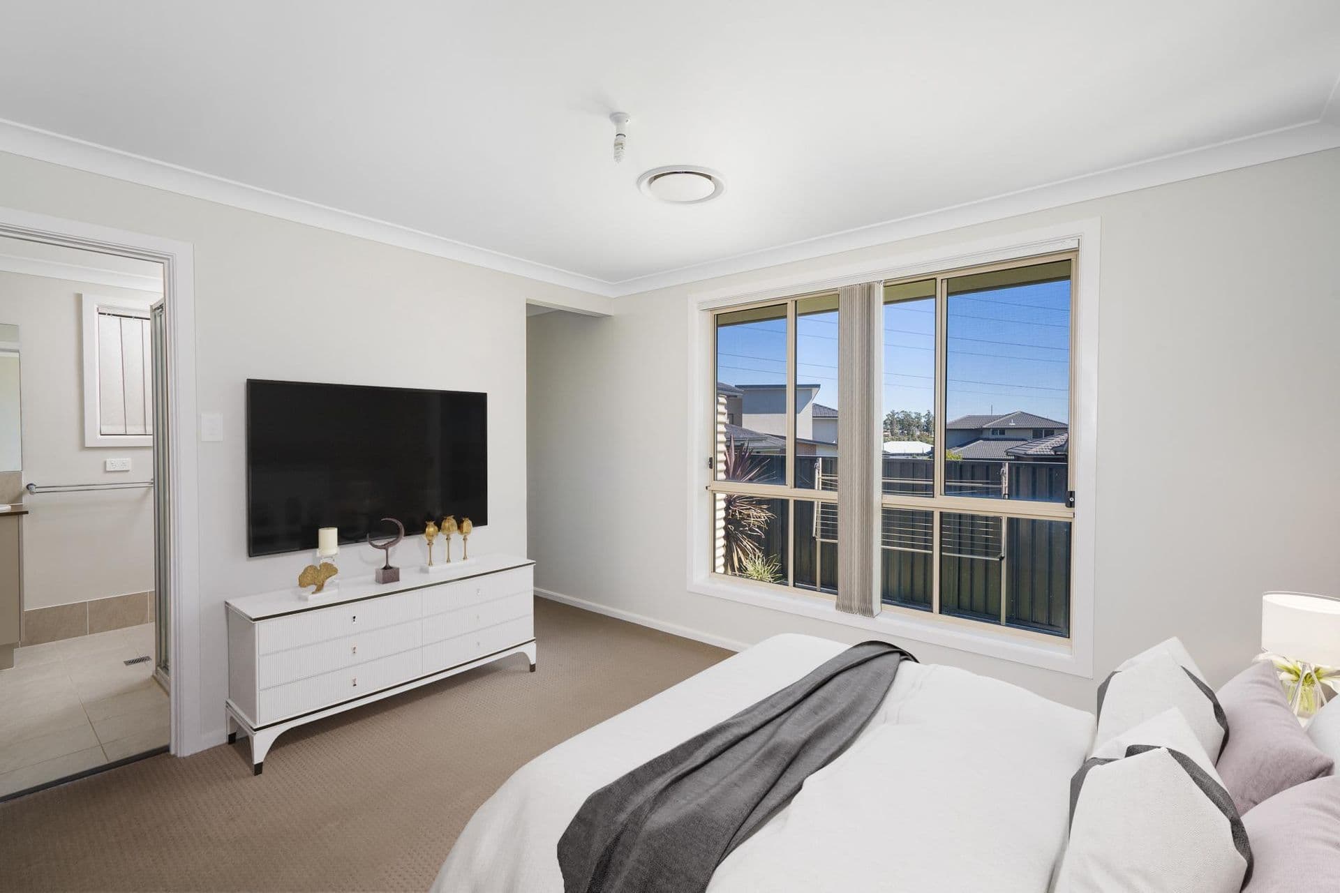 6 Rosemary Close, Gregory Hills, NSW, 2557, Gregory Hills - Thumbnail 5