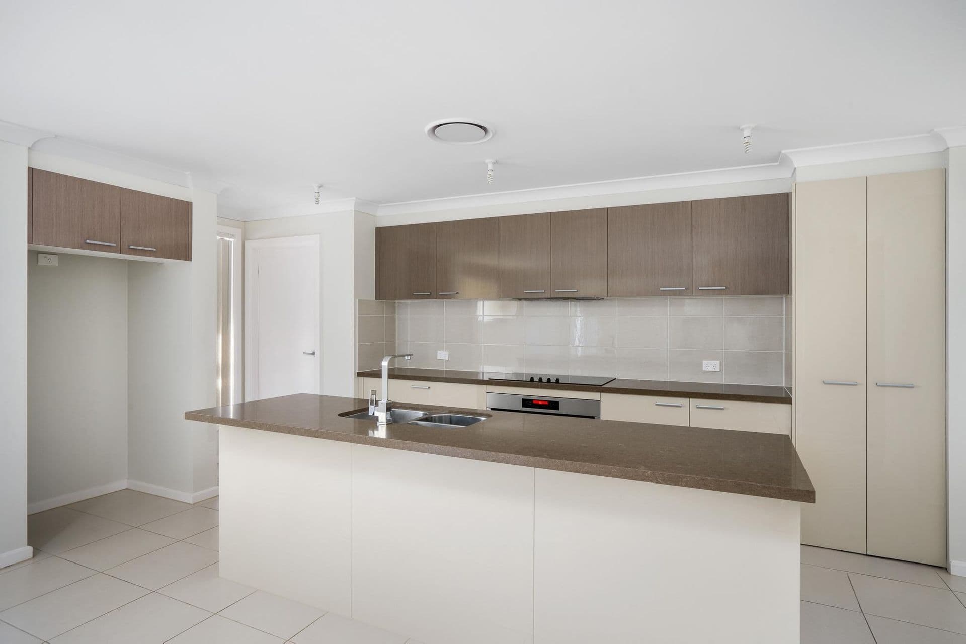 6 Rosemary Close, Gregory Hills, NSW, 2557, Gregory Hills - Thumbnail 3