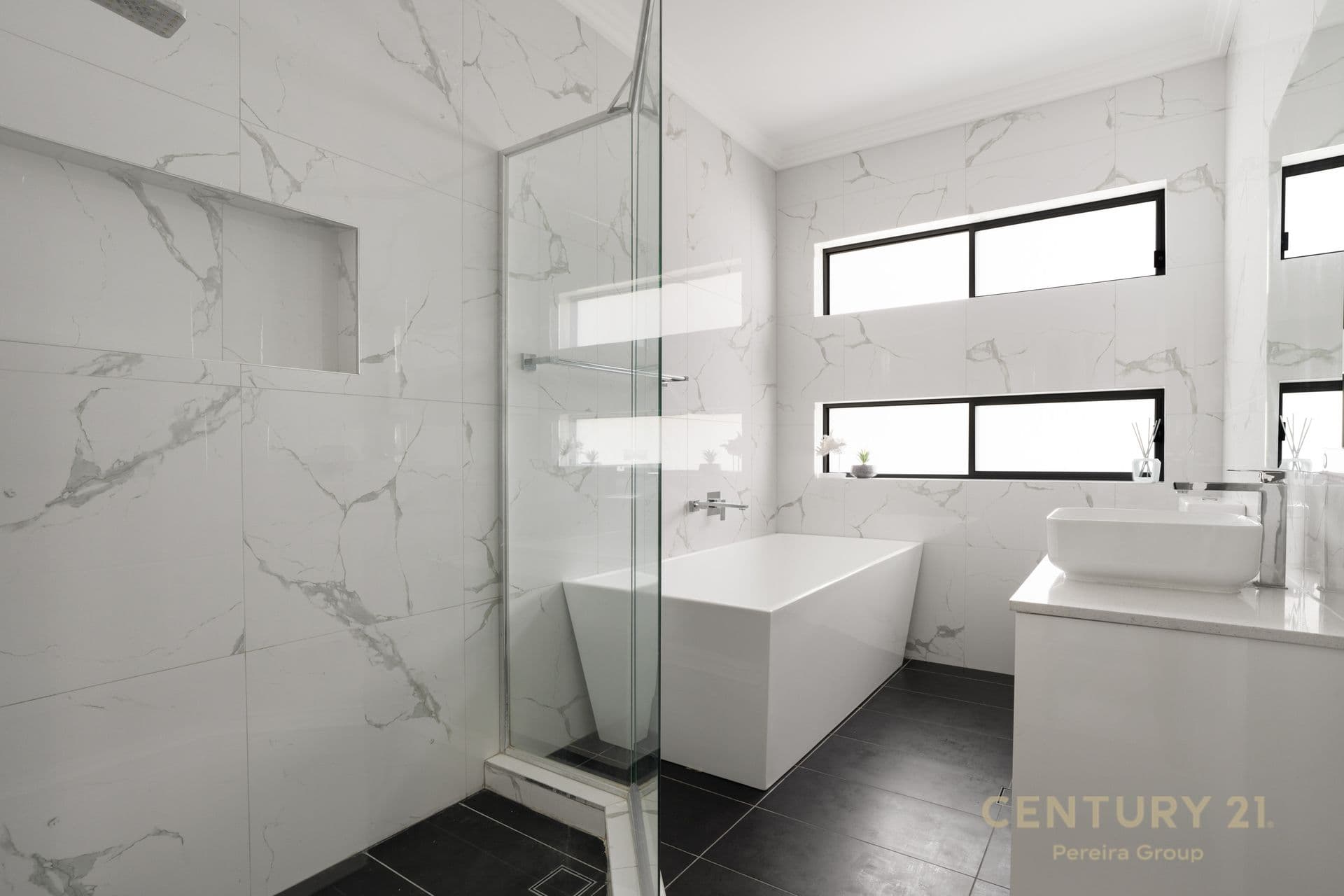 1 Rowland Avenue, Catherine Field, NSW, 2557, Catherine Field - Thumbnail 8
