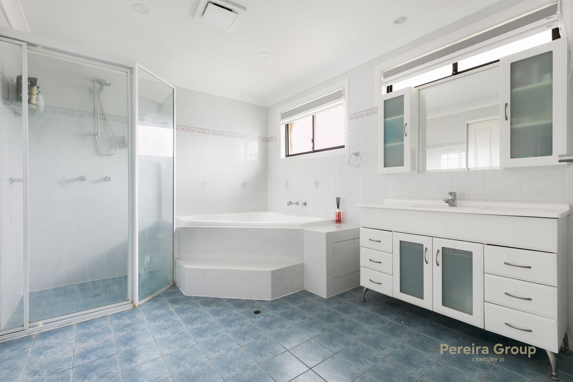 1 Chaperon Crescent, Minto, NSW, 2566, Minto - Thumbnail 5