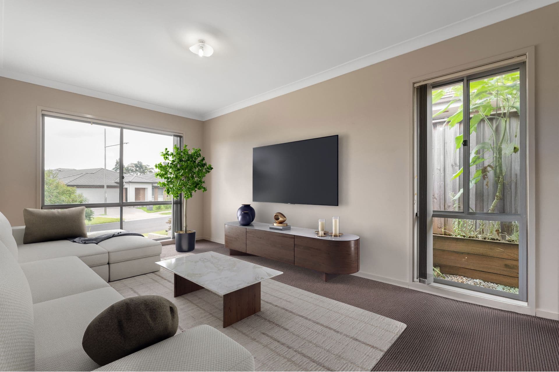 6 Caledonia Crescent, Gledswood Hills, NSW, 2557, Gledswood Hills - Thumbnail 2