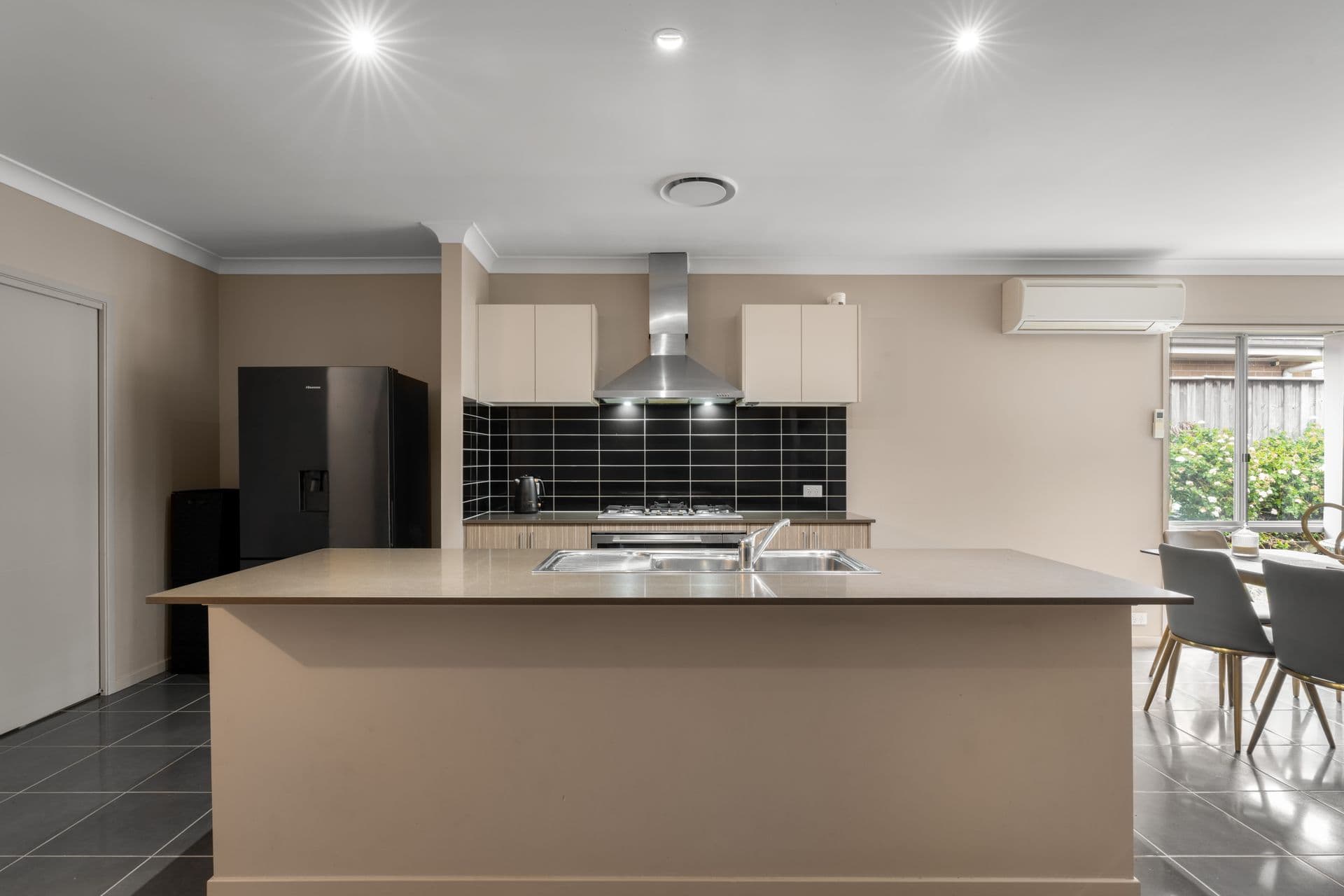 6 Caledonia Crescent, Gledswood Hills, NSW, 2557, Gledswood Hills - Thumbnail 3