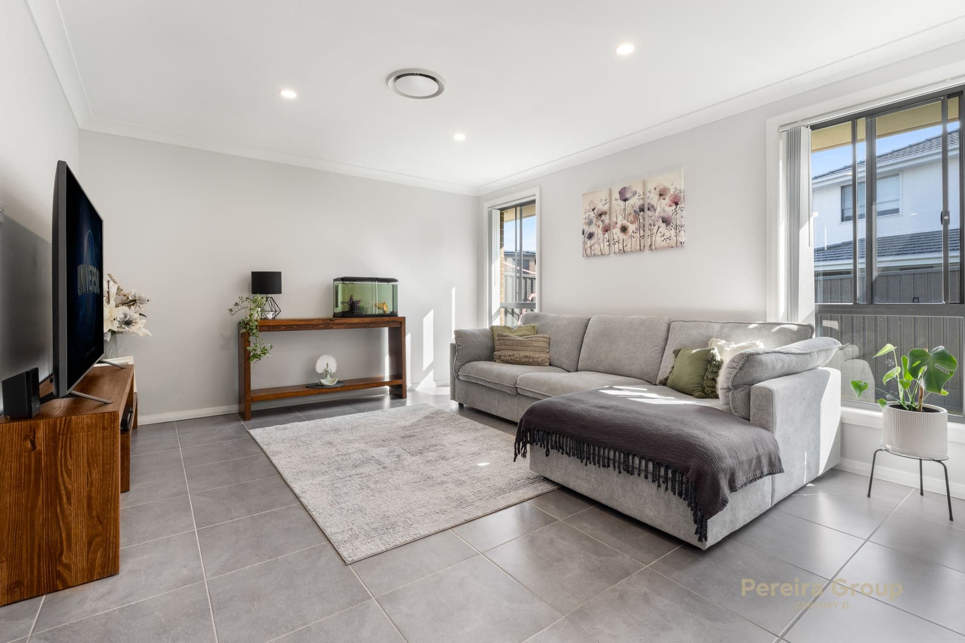 9 Wollemi Circuit, Gregory Hills, NSW, 2557, Gregory Hills - Thumbnail 3