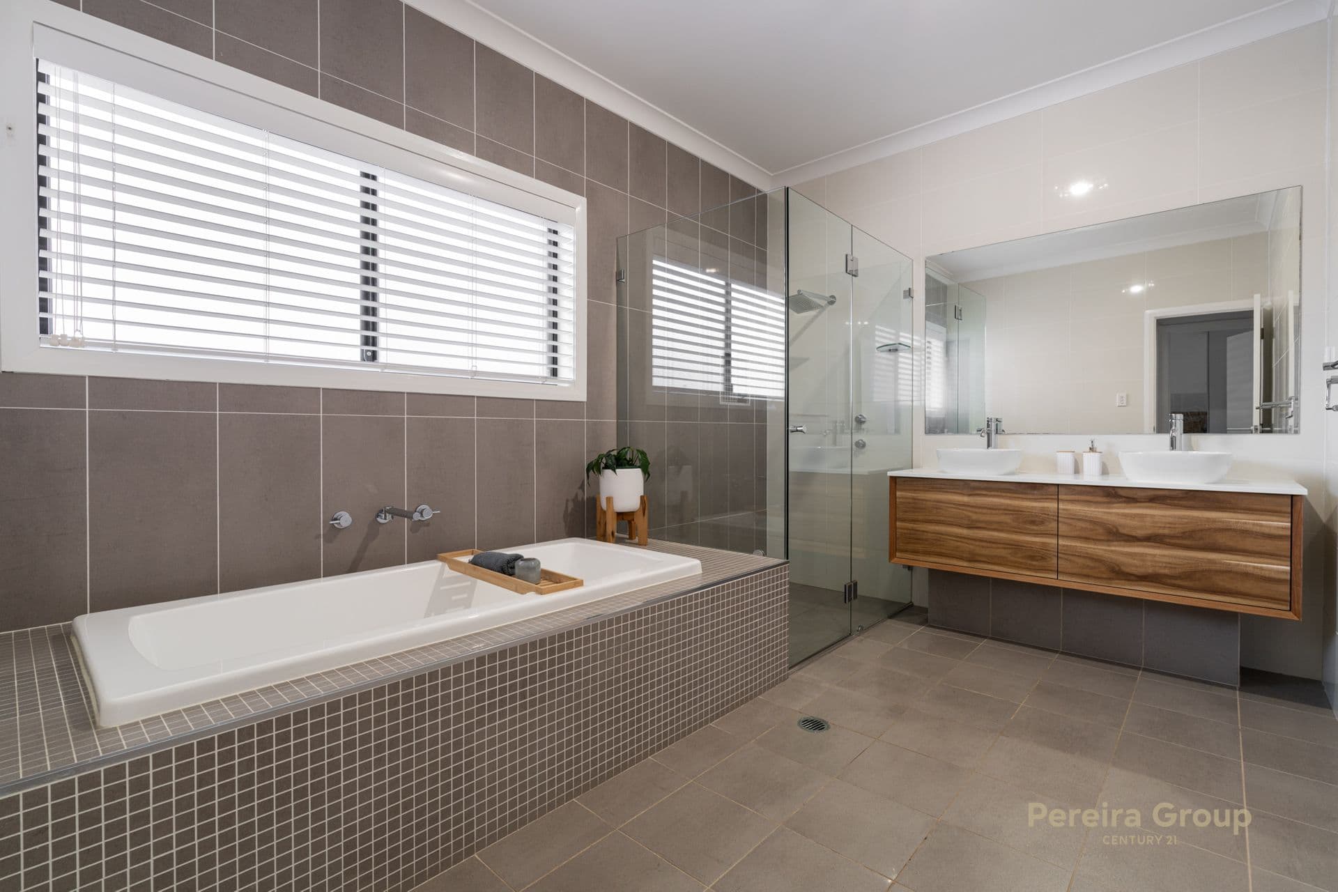 12 Scanlon Crescent, Harrington Park, NSW, 2567, Harrington Park - Thumbnail 6