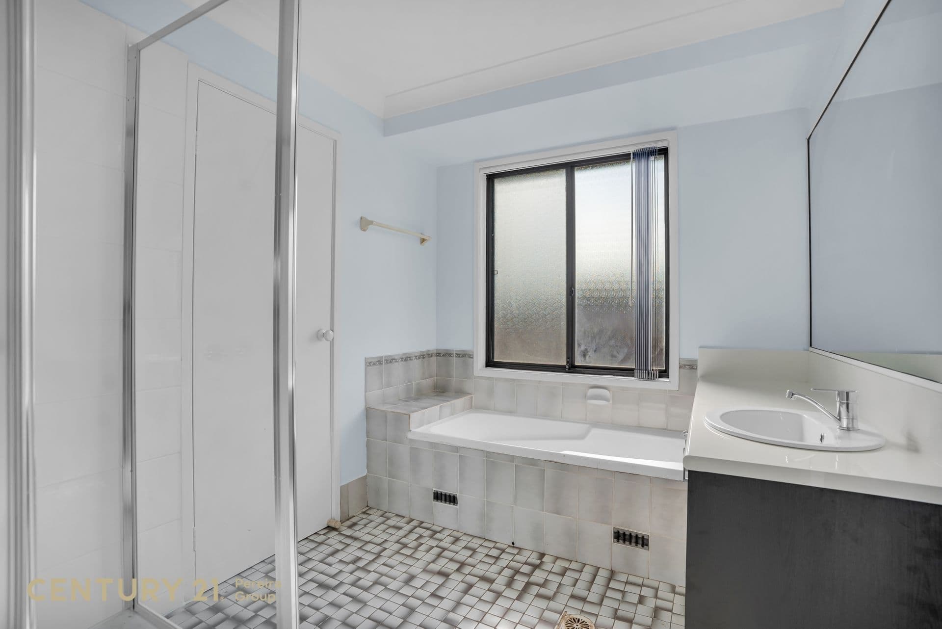 3 Fyne Close, St Andrews, NSW, 2566, St Andrews - Thumbnail 5
