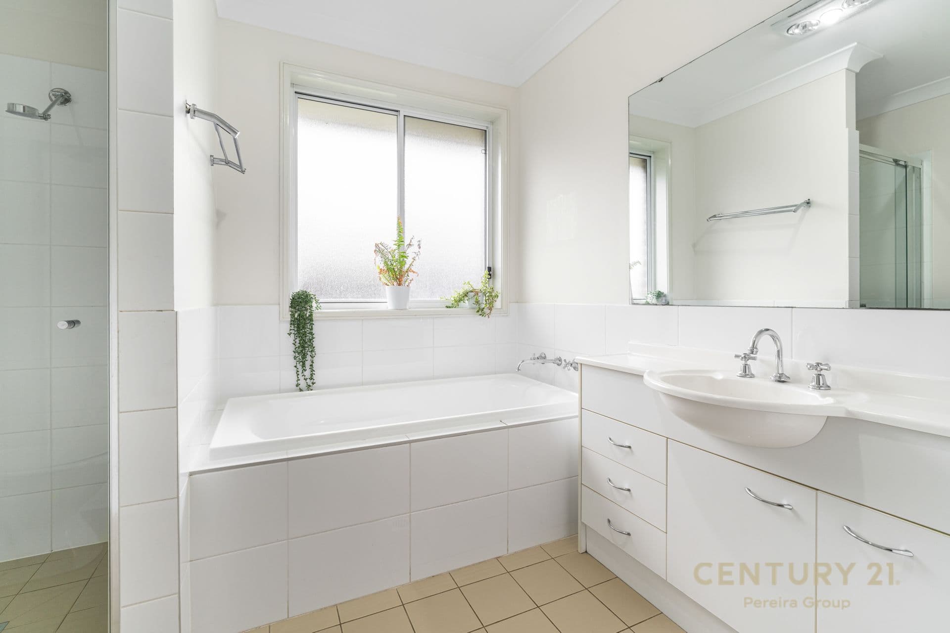 20 Walseley Crescent, Gledswood Hills, NSW, 2557, Gledswood Hills - Thumbnail 8