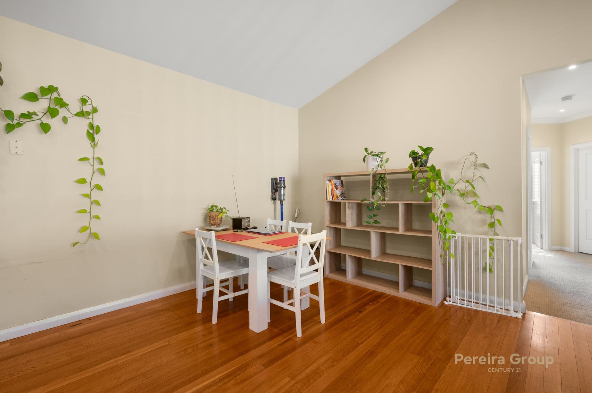 24 Bradley Drive, Harrington Park, NSW, 2567, Harrington Park - Thumbnail 4