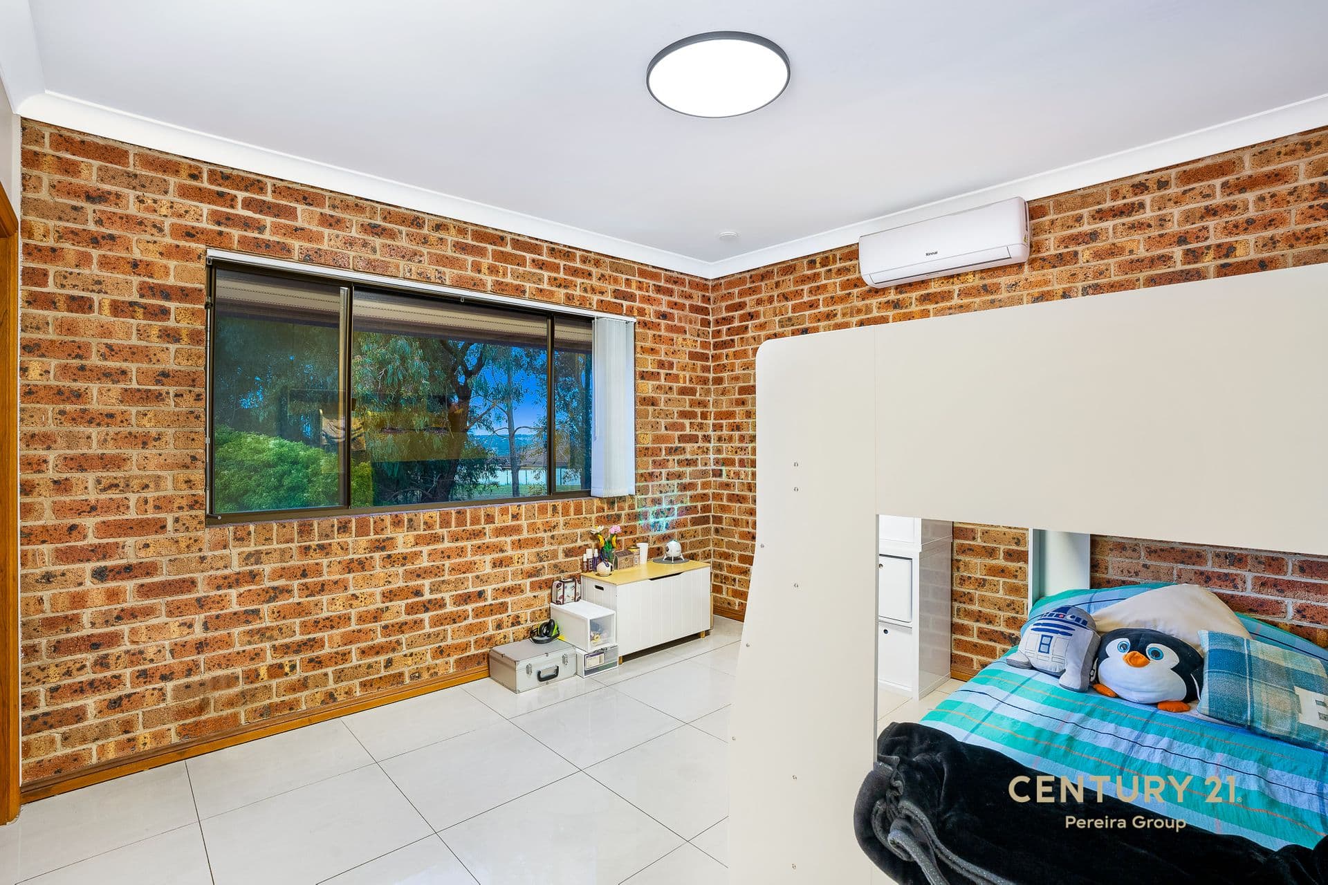 50 Ballantrae Drive, St Andrews, NSW, 2566, St Andrews - Thumbnail 8