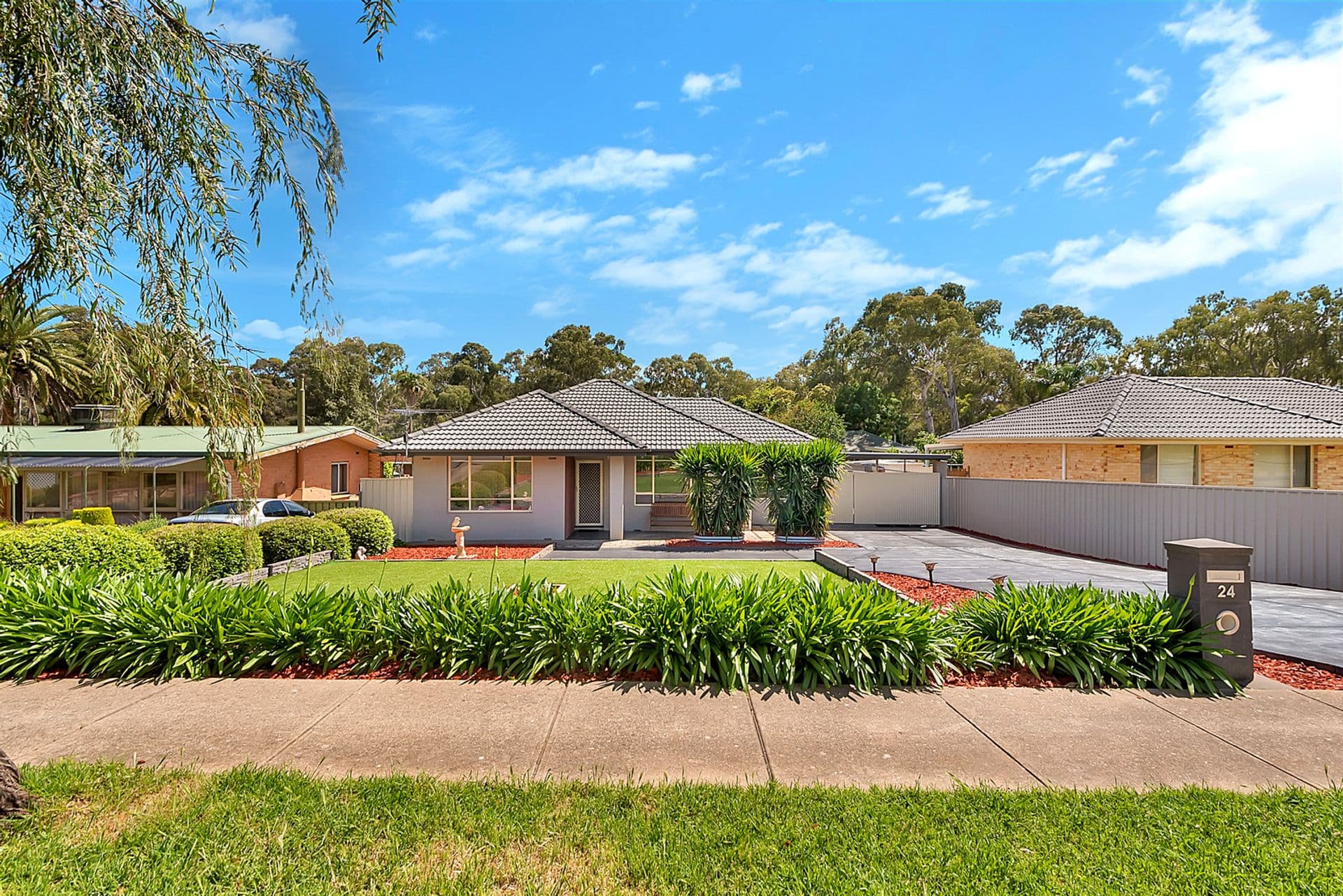 24 Heather Drive, Ridgehaven, SA, 5097, Ridgehaven - Thumbnail 2