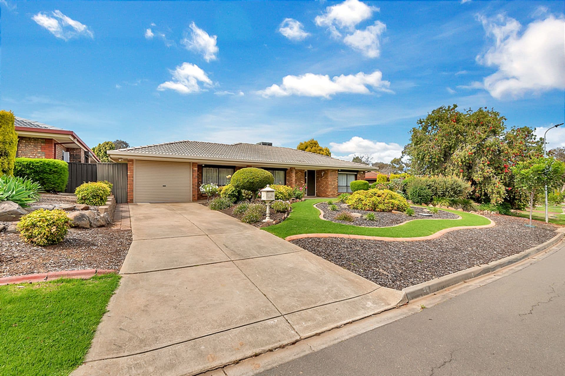 33 Dearman Avenue, Redwood Park, SA, 5097, Redwood Park - Image 1