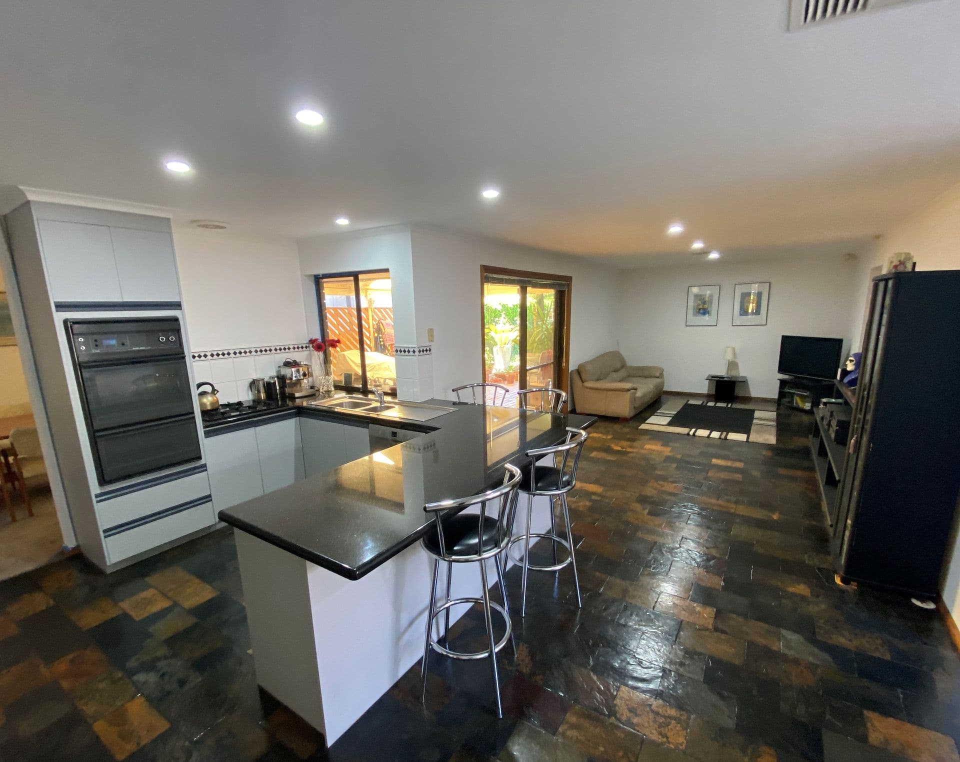 19 Lindsay St, Vale Park, SA, 5081, Greensborough - Thumbnail 2