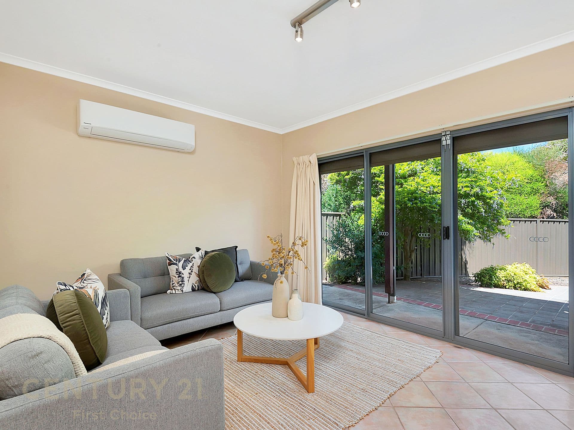 1/7 Harmer Court, Wynn Vale, SA, 5127, Wynn Vale - Thumbnail 2