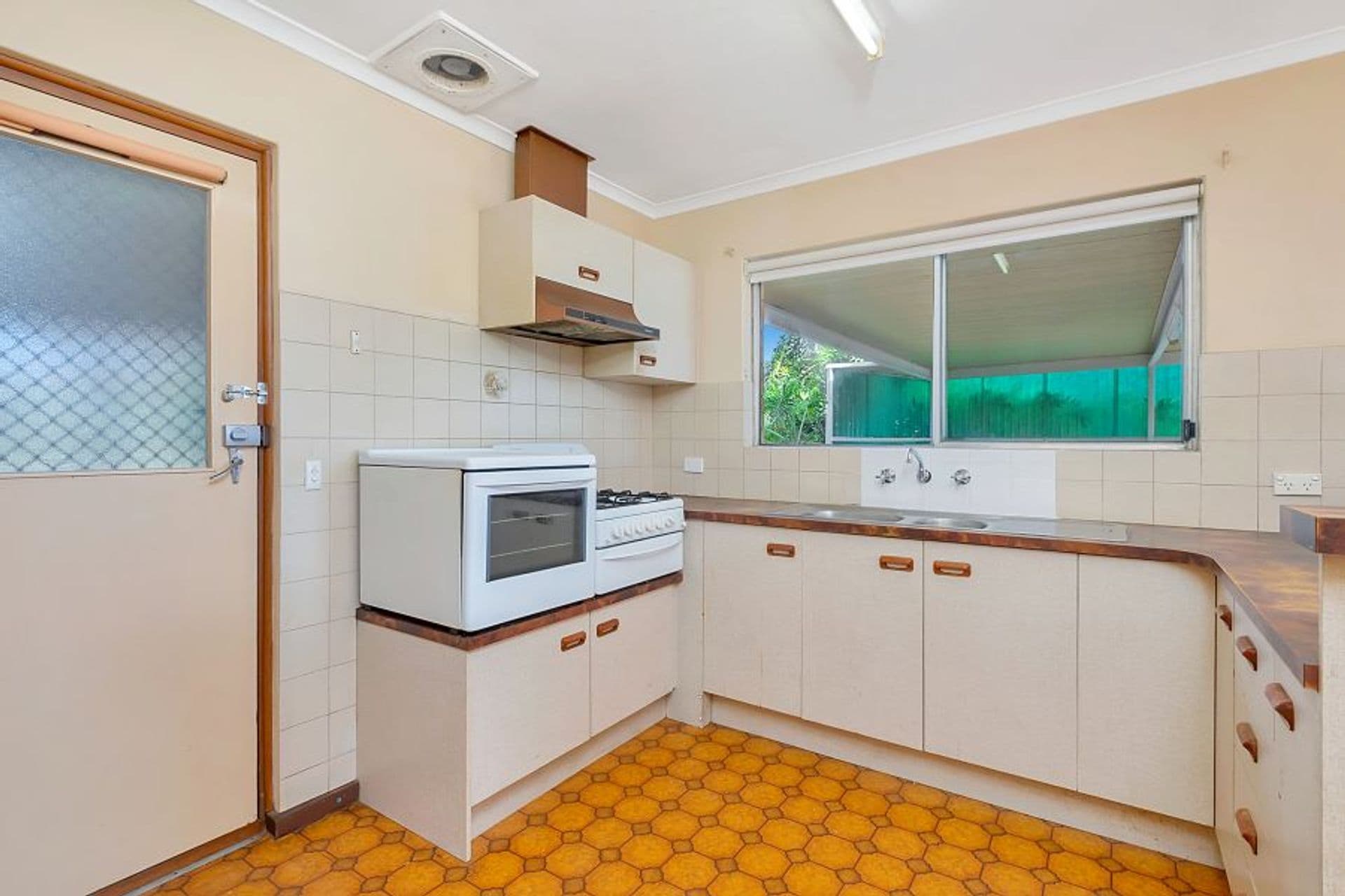 2 Rocca Court, Pooraka, SA, 5095, Pooraka - Thumbnail 3